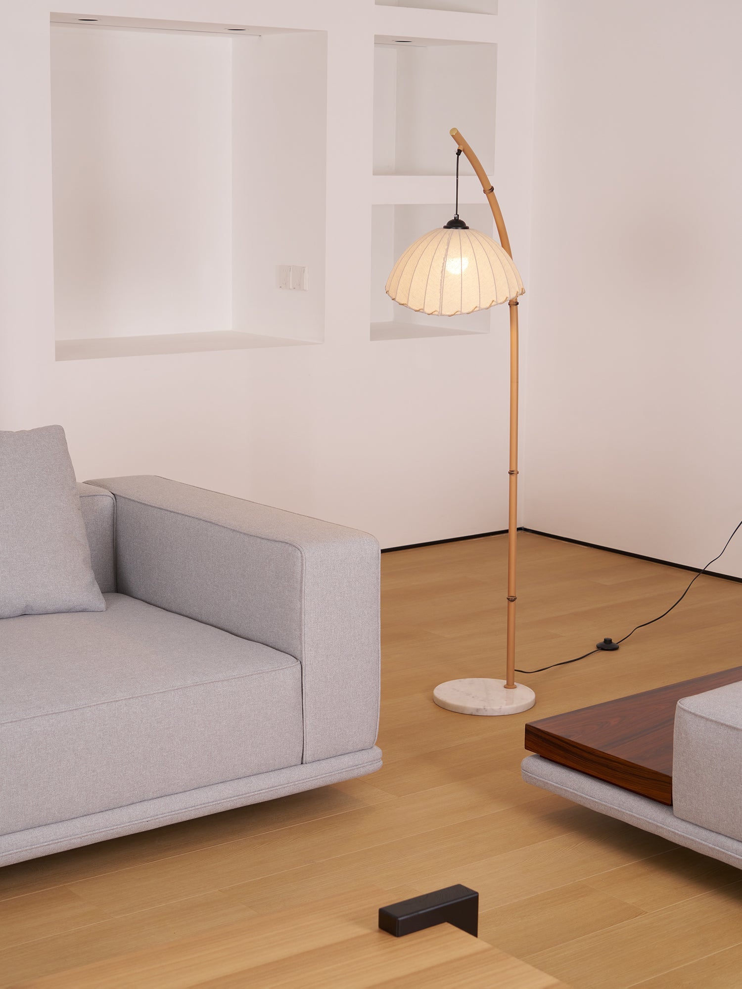 Sanna Floor Lamp - Blowlighting