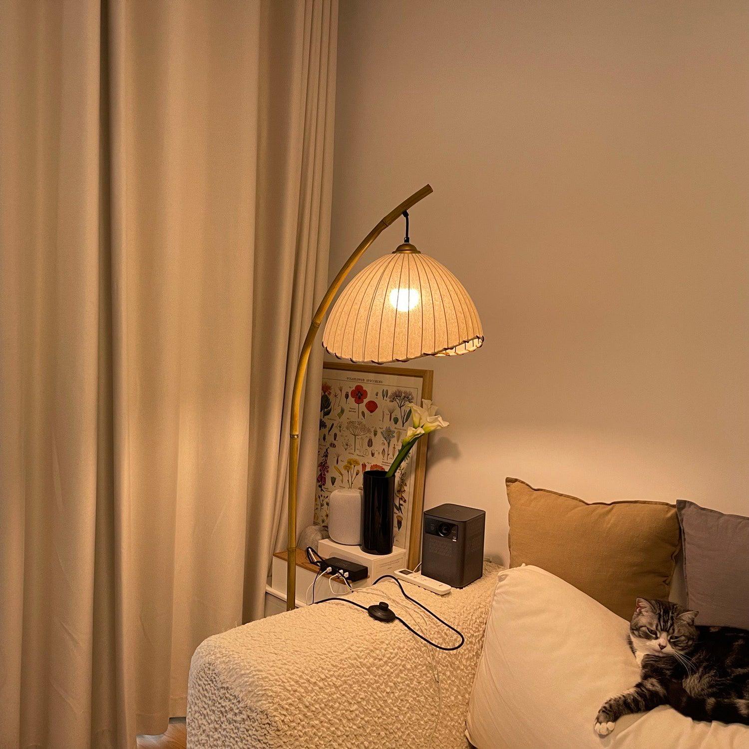 Sanna Floor Lamp - Blowlighting