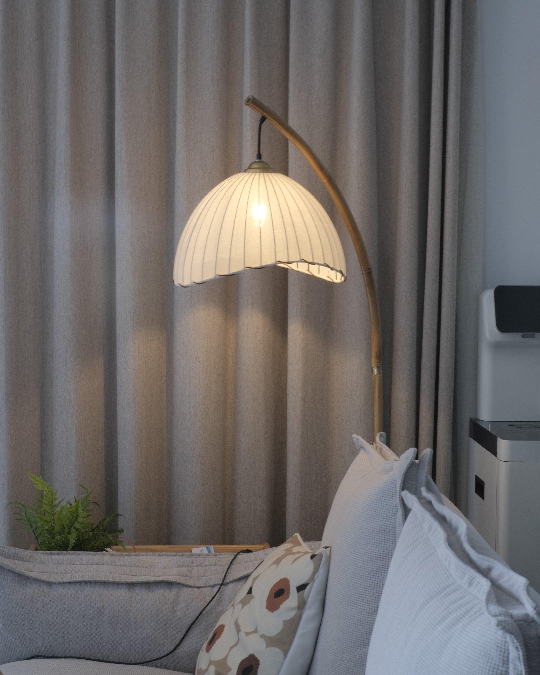 Sanna Floor Lamp - Blowlighting