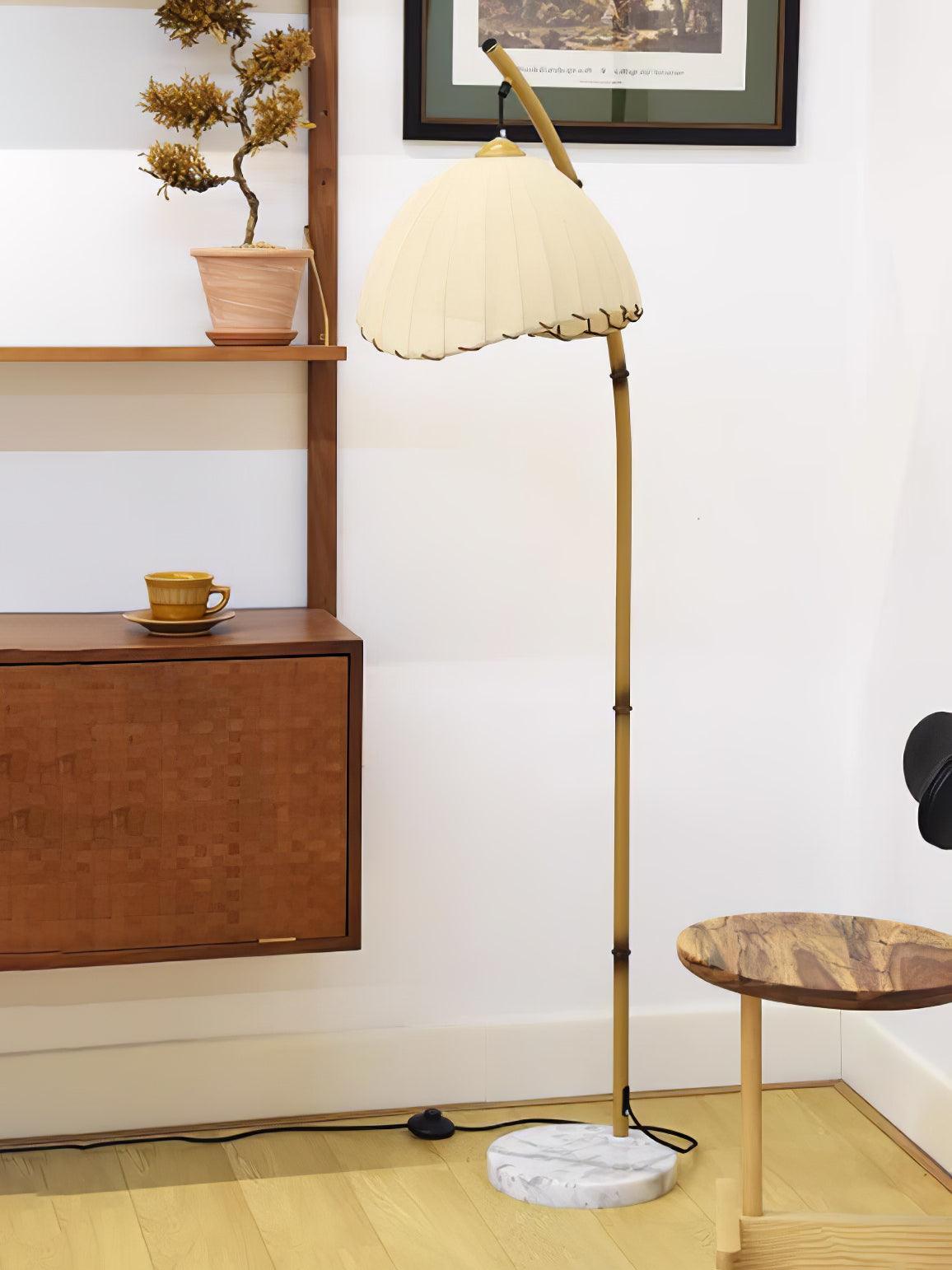 Sanna Floor Lamp - Blowlighting