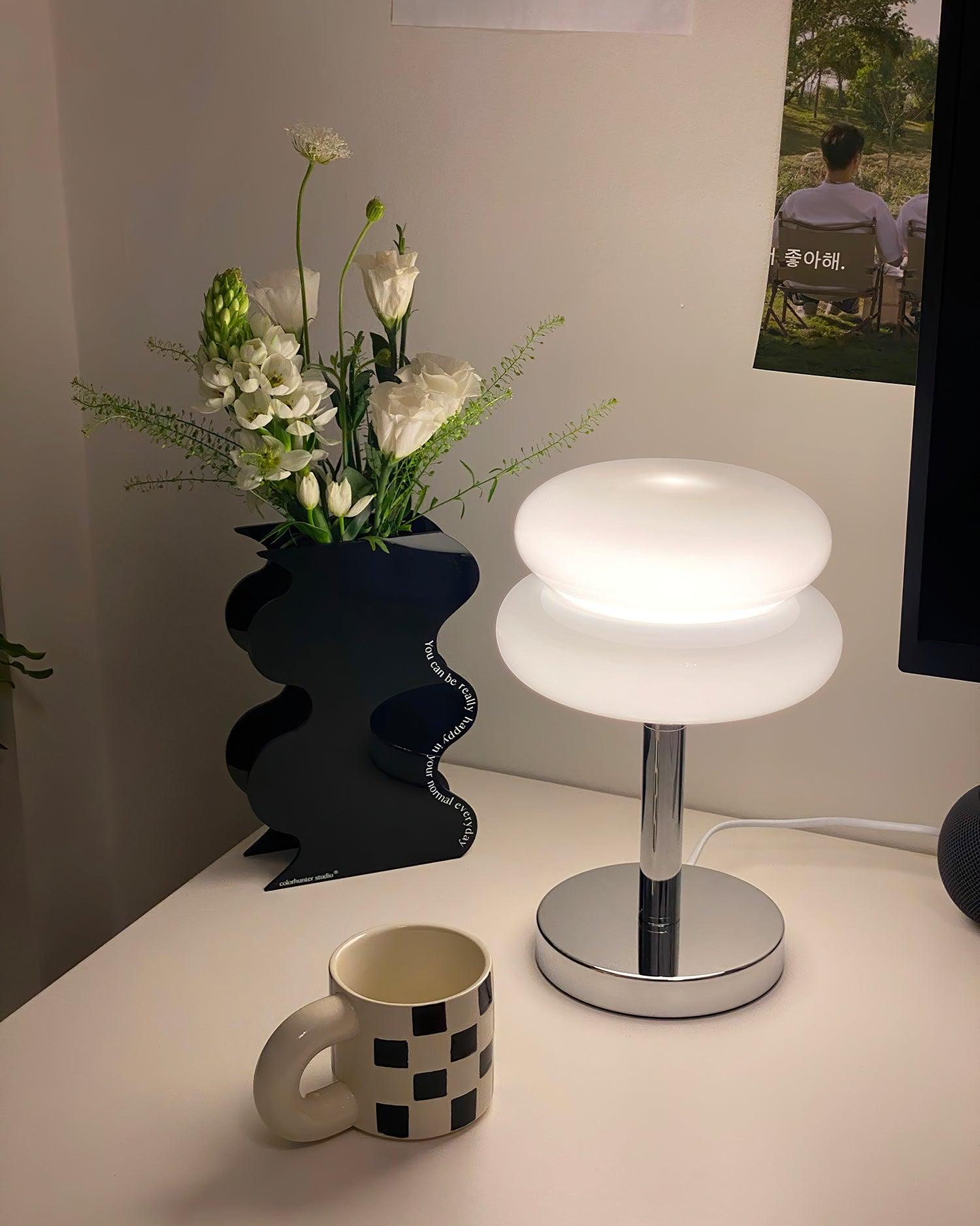 Saturn Glide Glass Table Lamp - Blowlighting