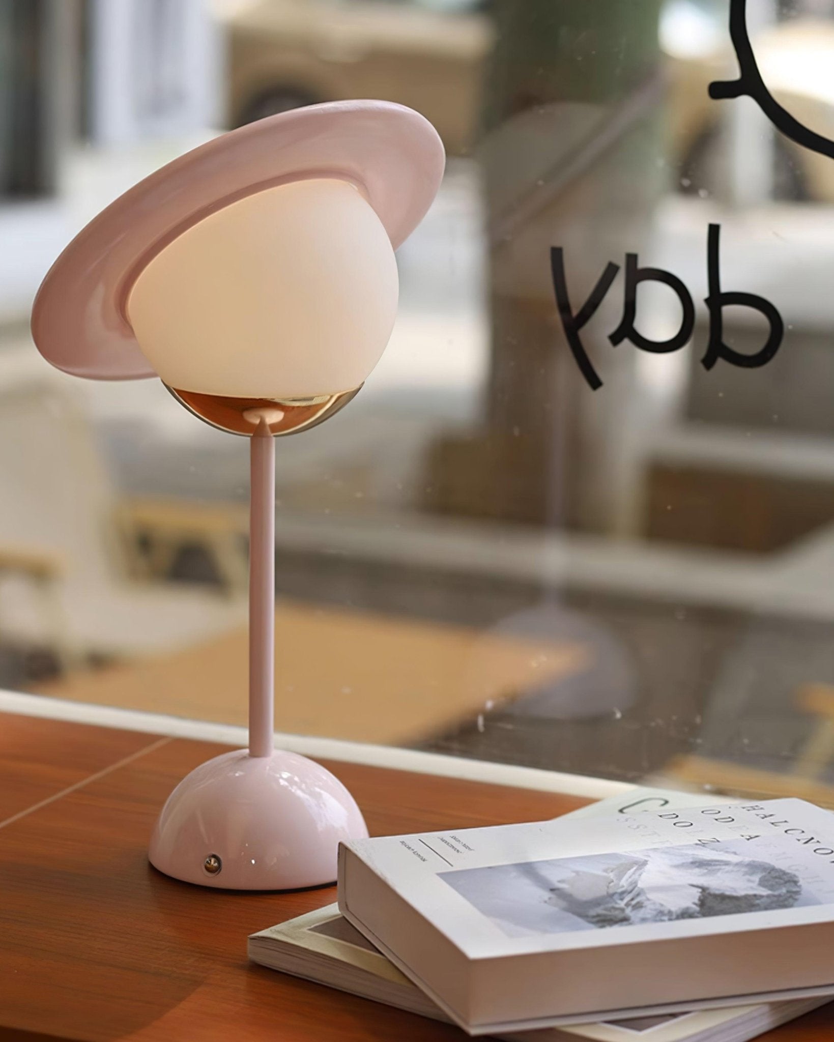 Saturn Planet Table Lamp - Blowlighting