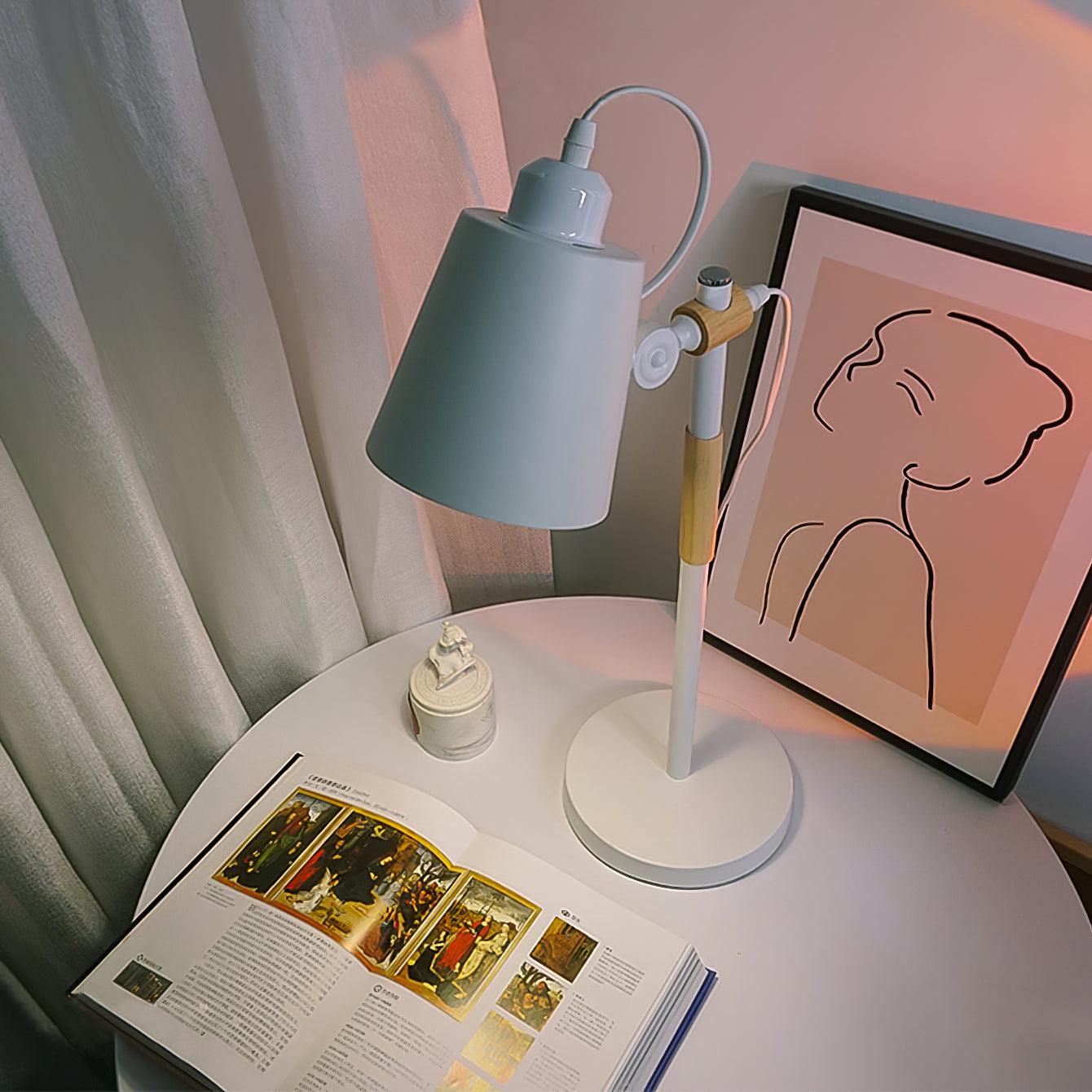 Addyson Minimalist Metal Table Lamp - Blowlighting