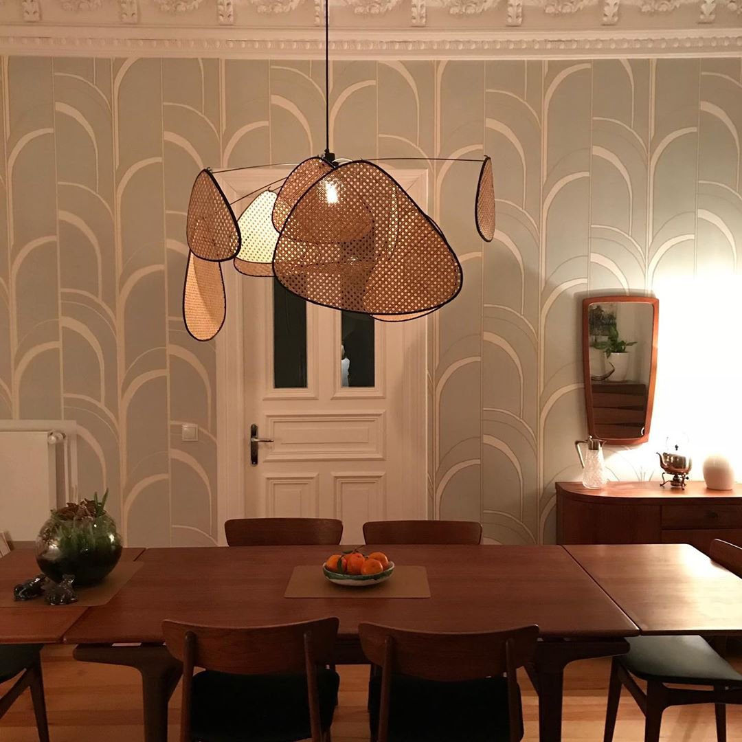 Screen Cannage Suspension - Blowlighting
