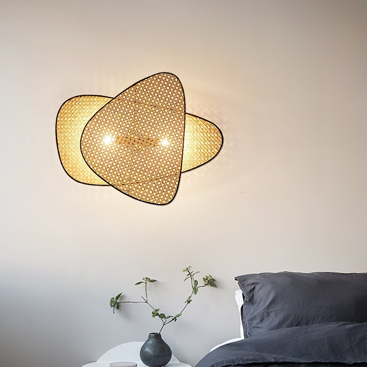 Screen Cannage Sconce - Blowlighting