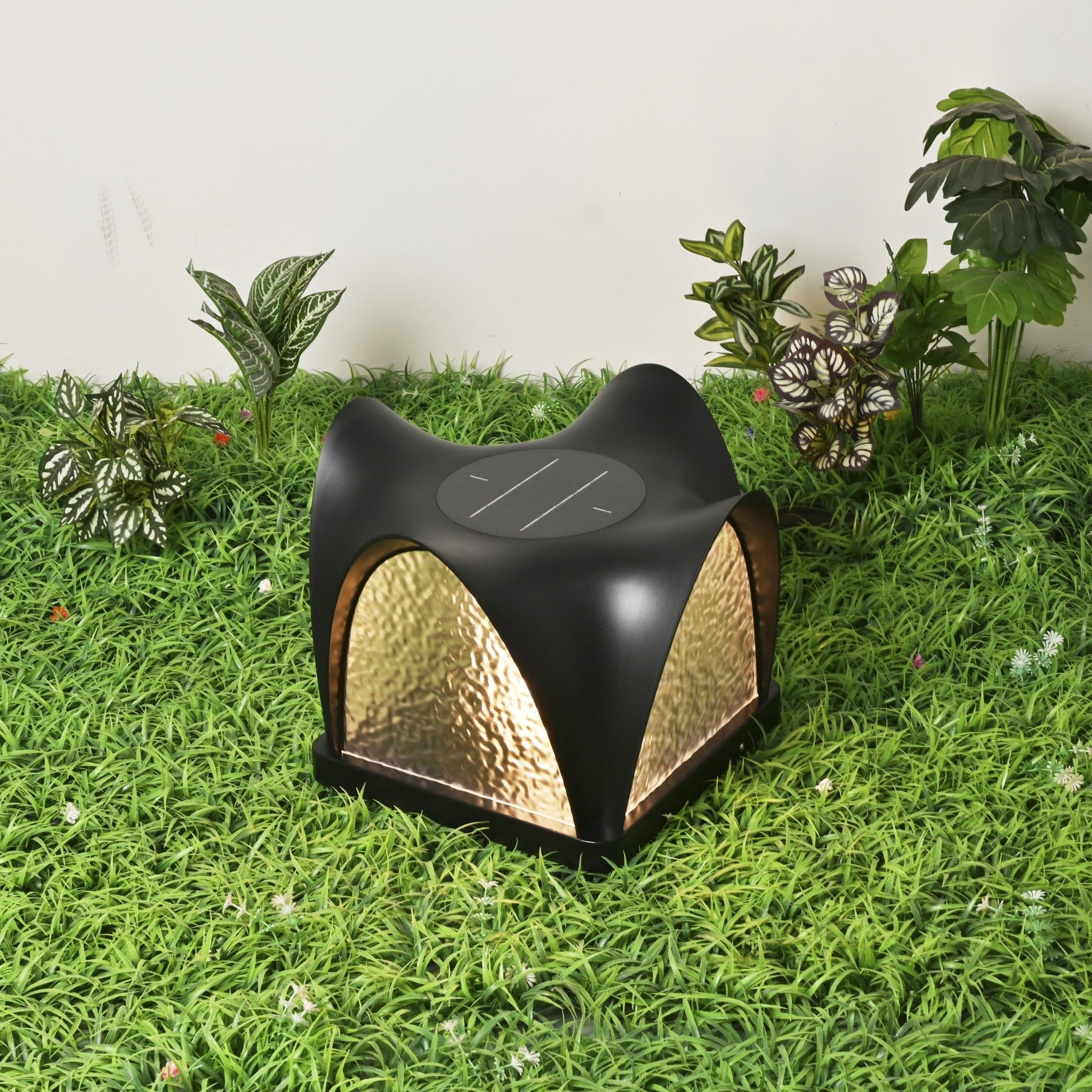 Sculptform Solar Outdoor Light - Blowlighting