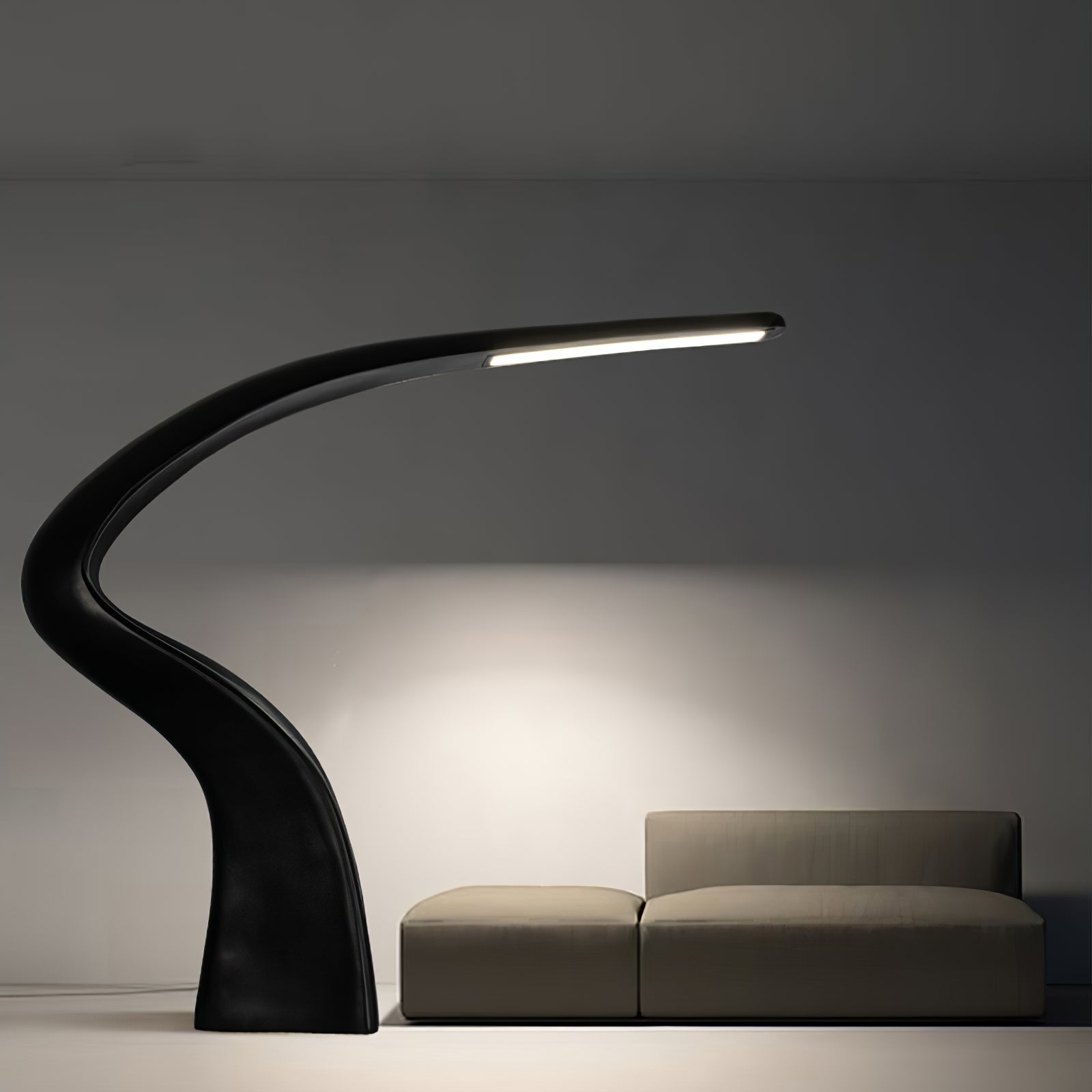 Seraph Curve Floor Lamp - Blowlighting