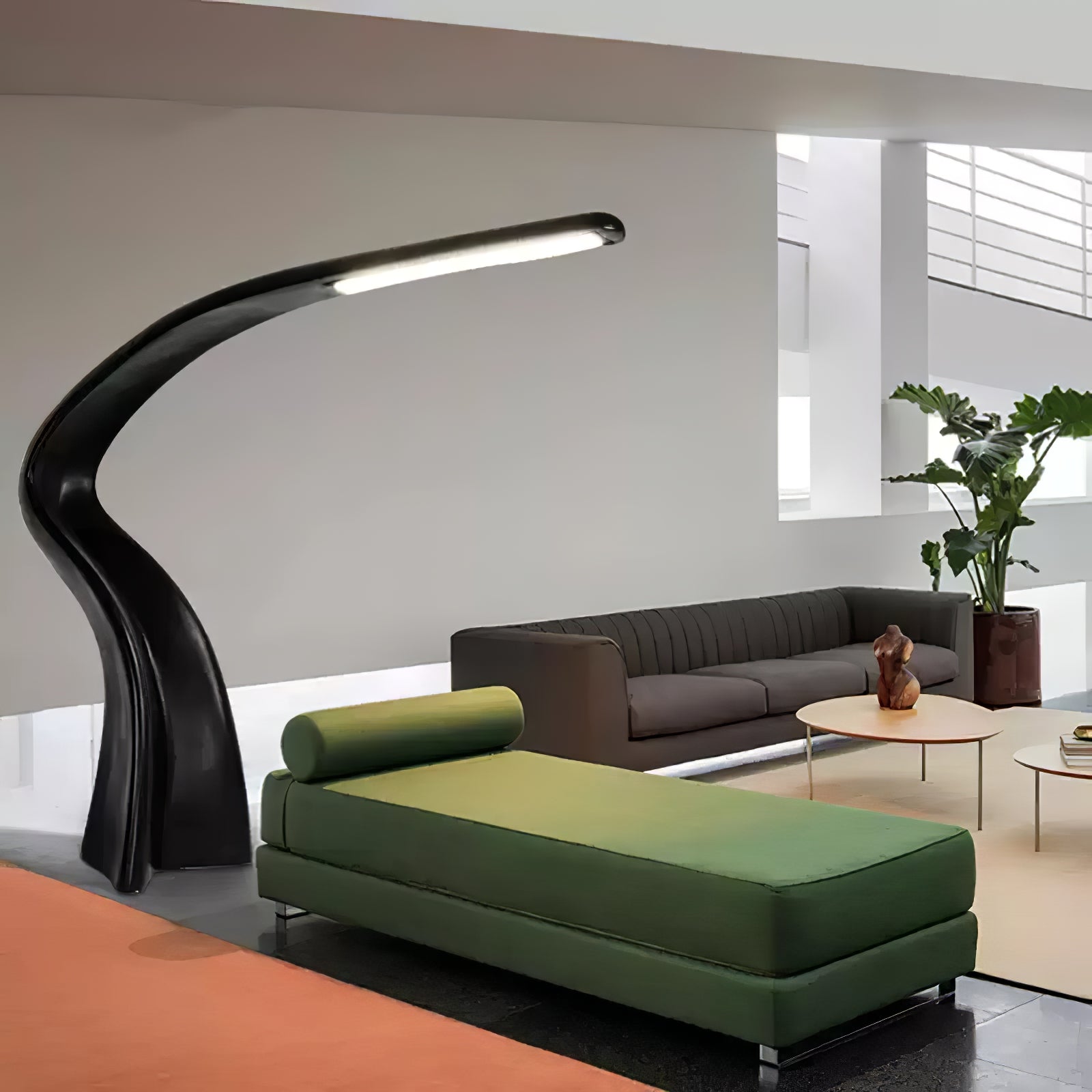 Seraph Curve Floor Lamp - Blowlighting
