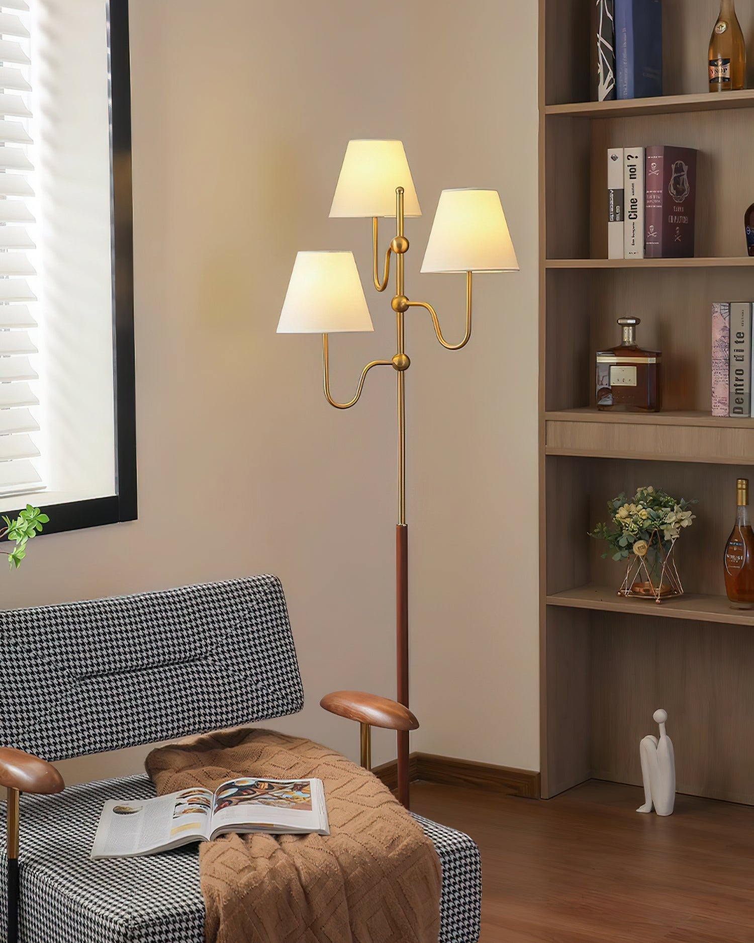 Serenade Floor Lamp - Blowlighting