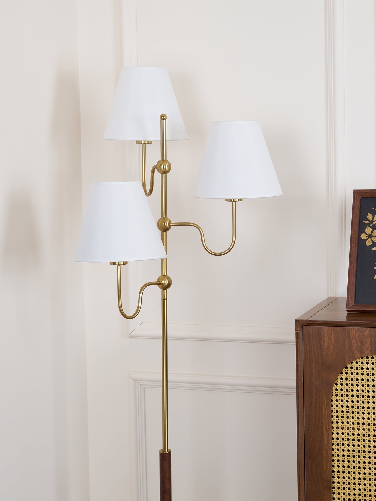 Serenade Floor Lamp - Blowlighting