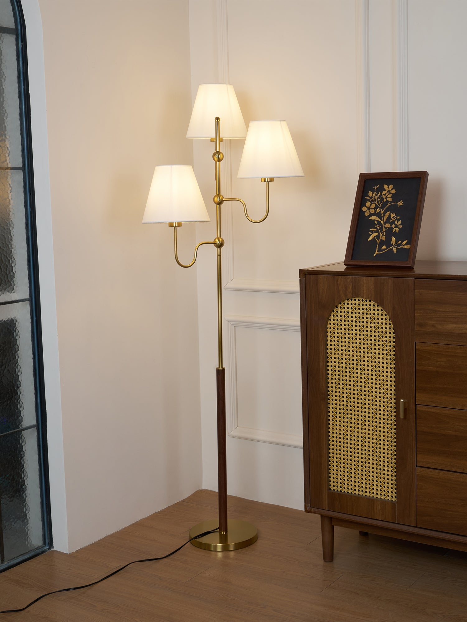 Serenade Floor Lamp - Blowlighting