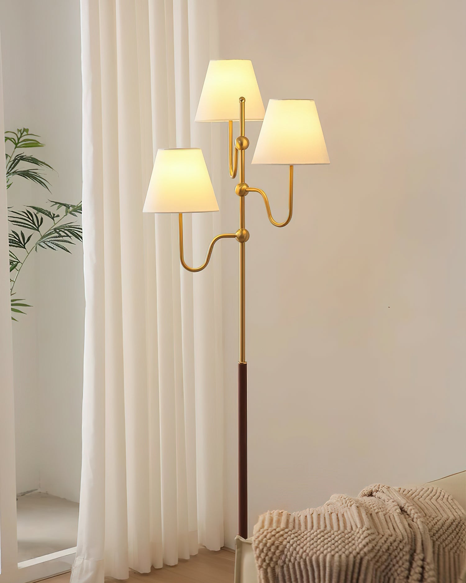Serenade Floor Lamp - Blowlighting