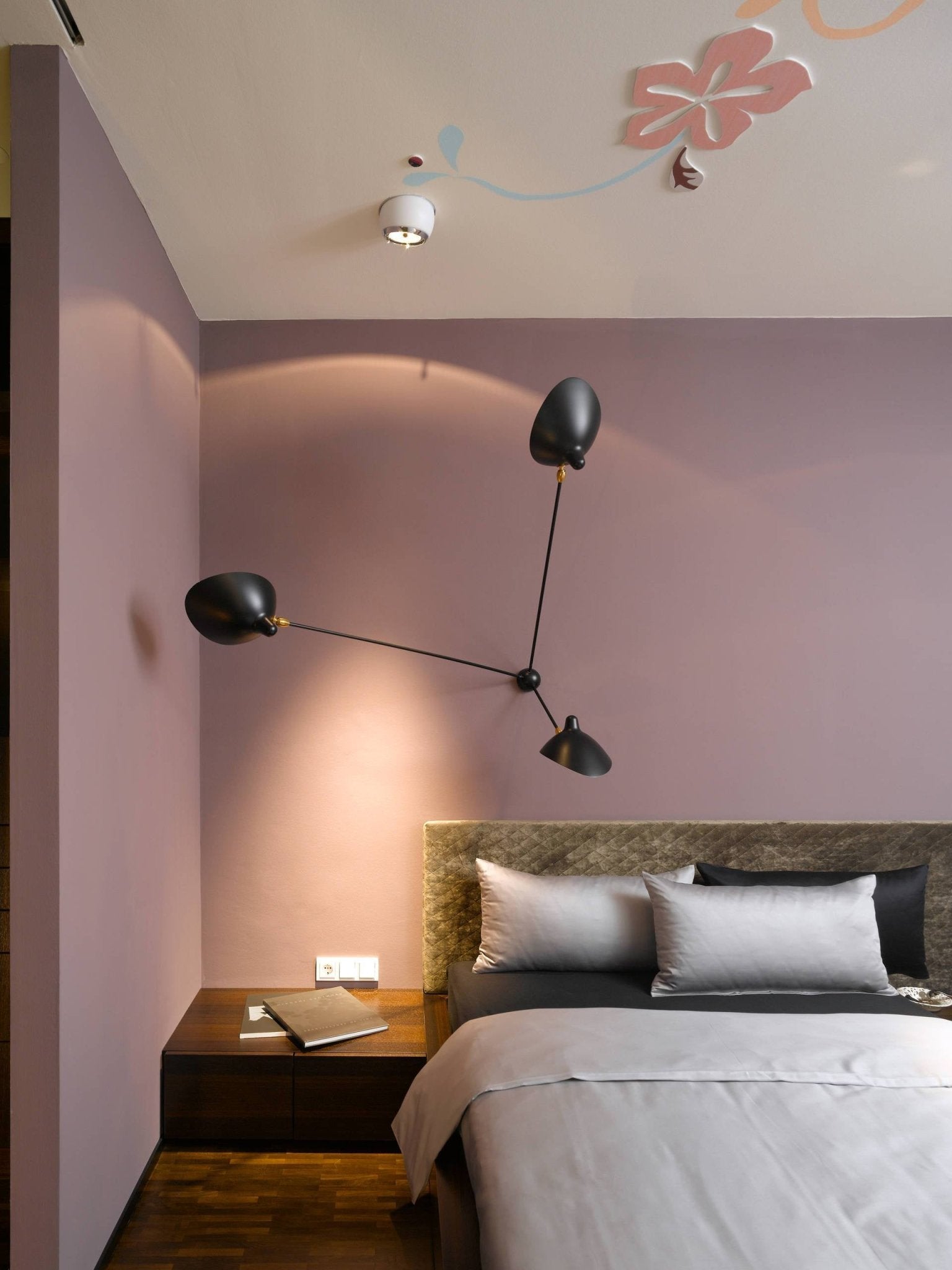 Serge Mouille Ceiling Lamp B - Blowlighting