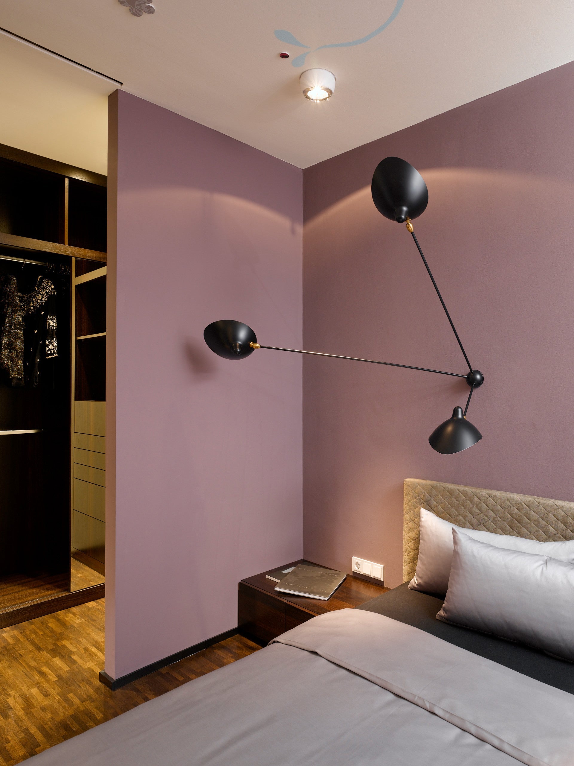 Serge Mouille Ceiling Lamp B - Blowlighting