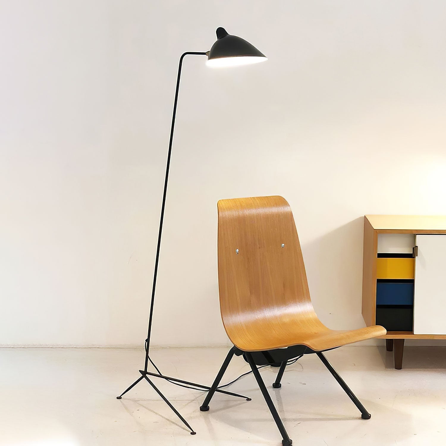 Serge Mouille Floor Lamp - Blowlighting