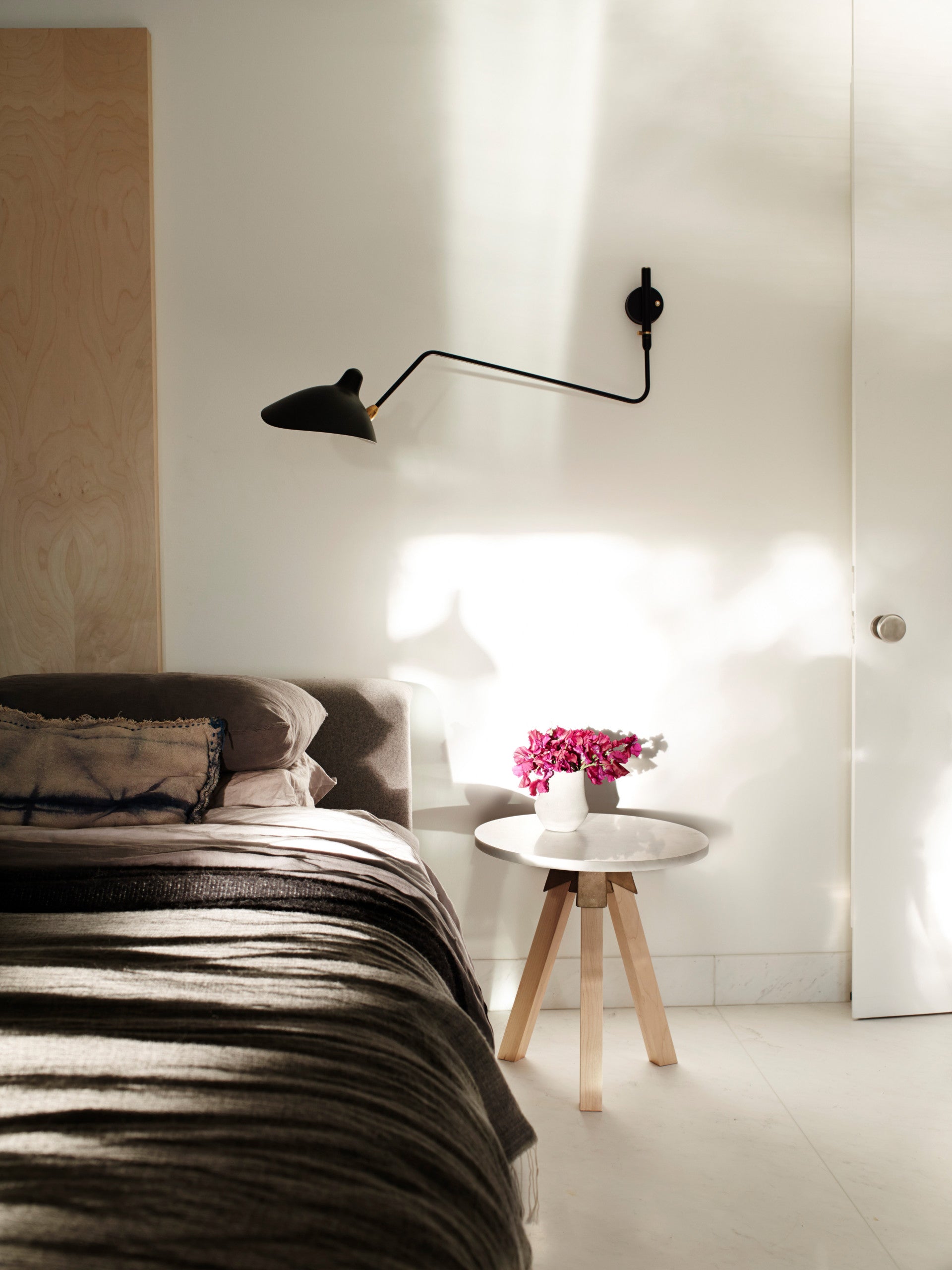 Serge Mouille Modern Aluminum Wall Light