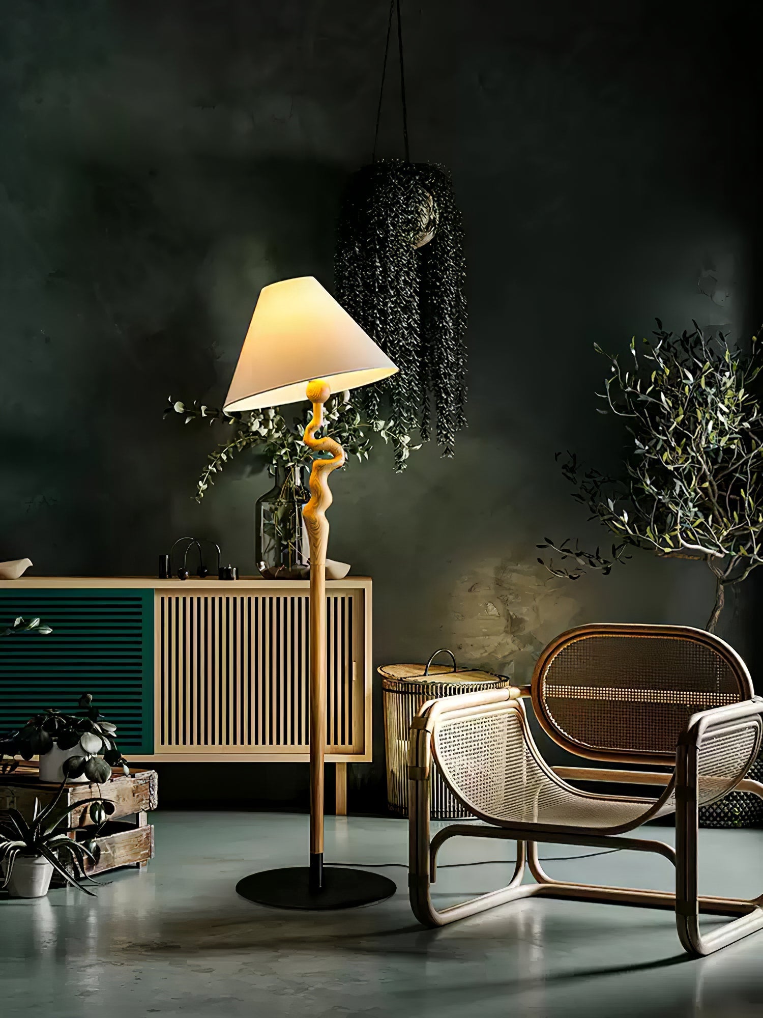 Serpentine Twist Floor Lamp - Blowlighting