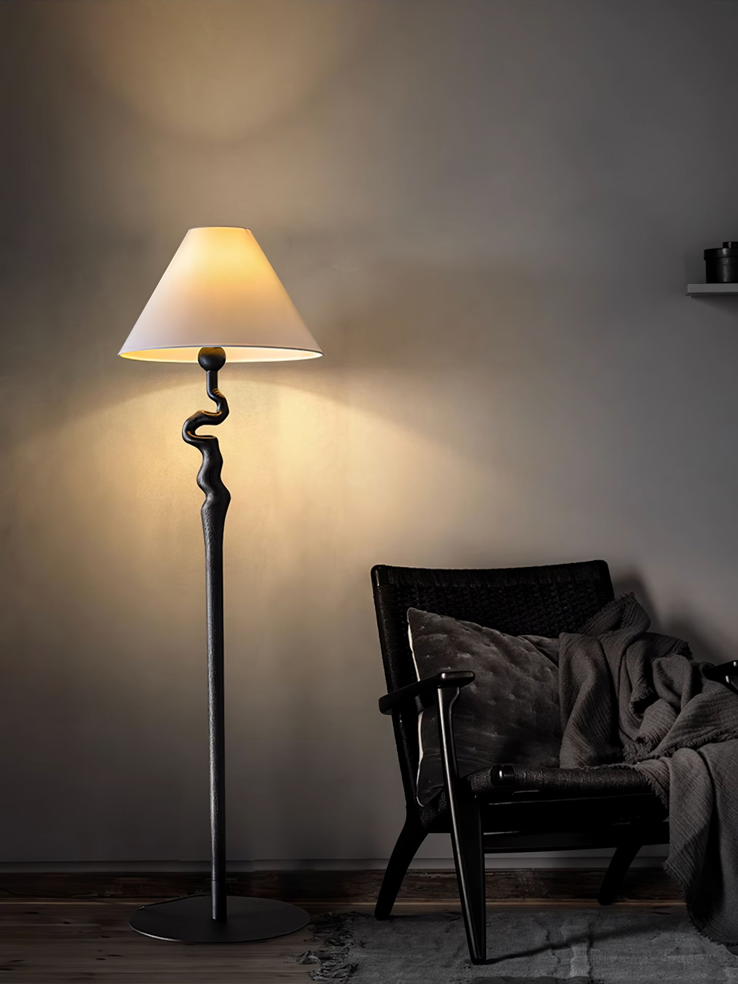 Serpentine Twist Floor Lamp - Blowlighting