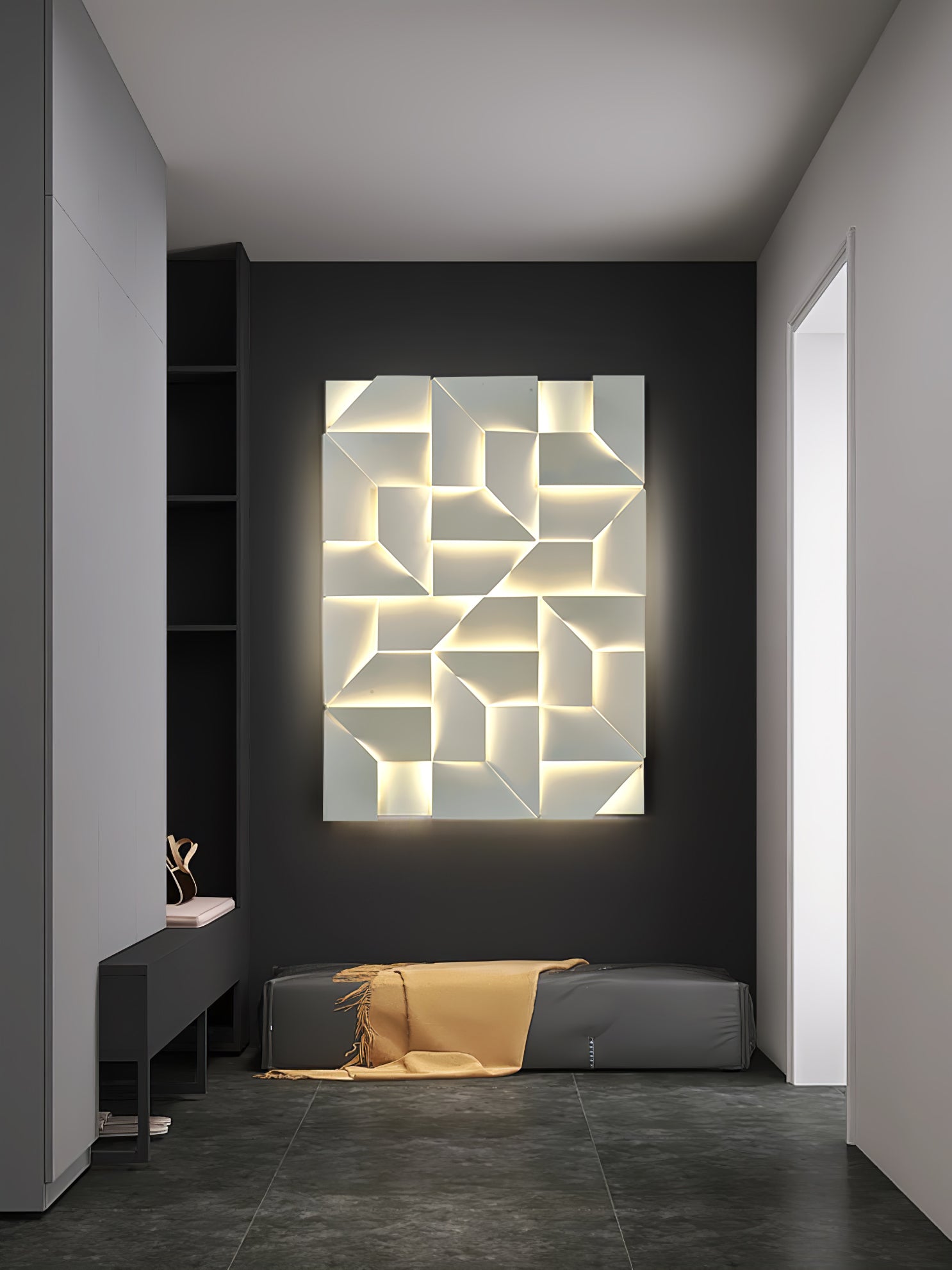 Shadows Grand Plug-in Sconce - Blowlighting