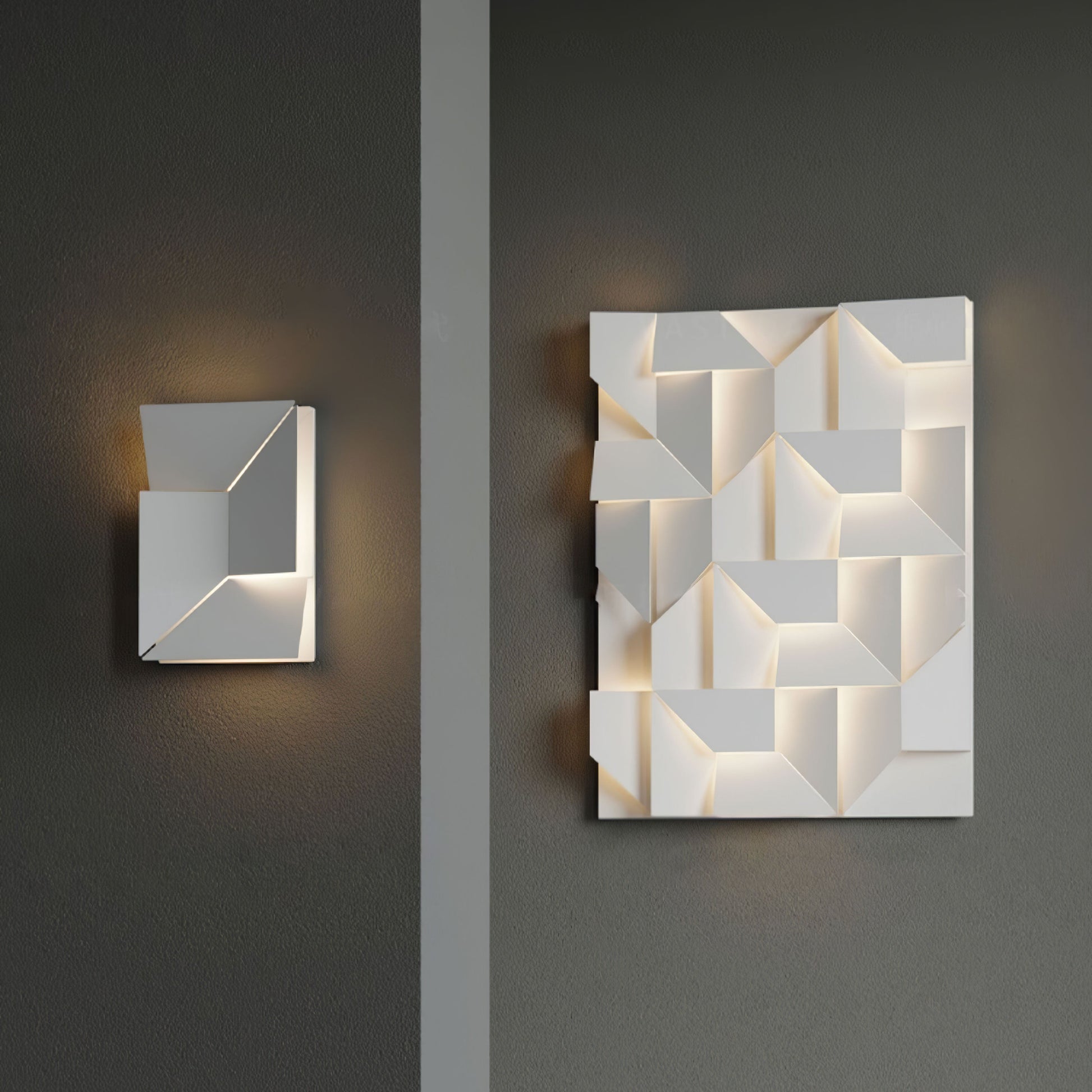 Shadows Grand Plug-in Sconce - Blowlighting