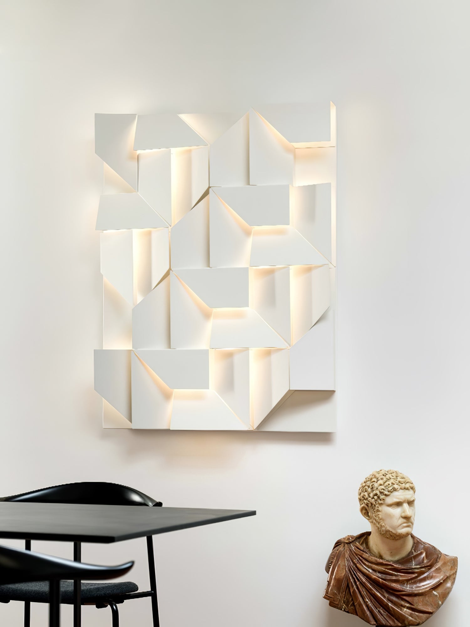 Shadows Grand Plug-in Sconce - Blowlighting