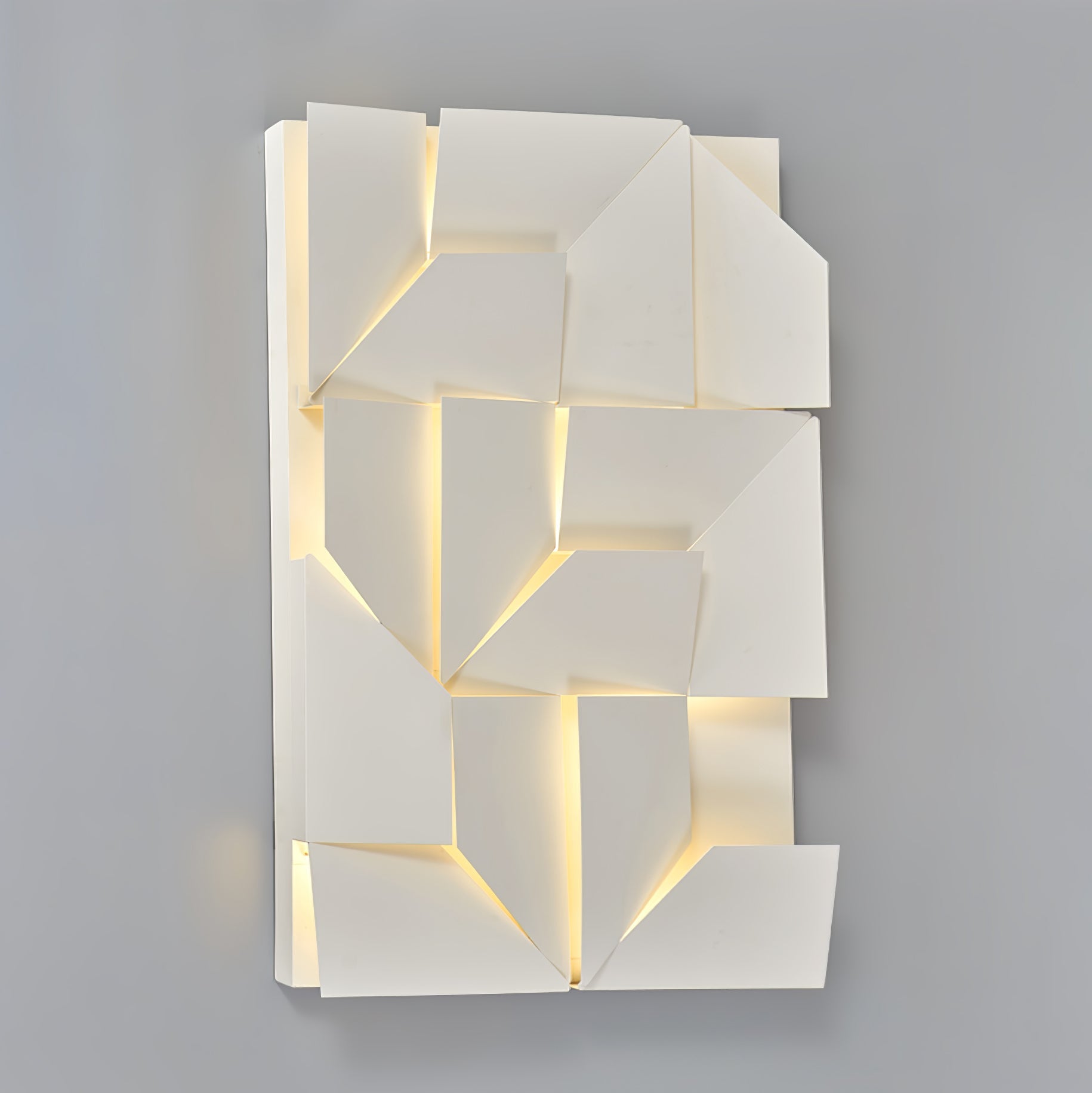 Shadows Grand Plug-in Sconce - Blowlighting