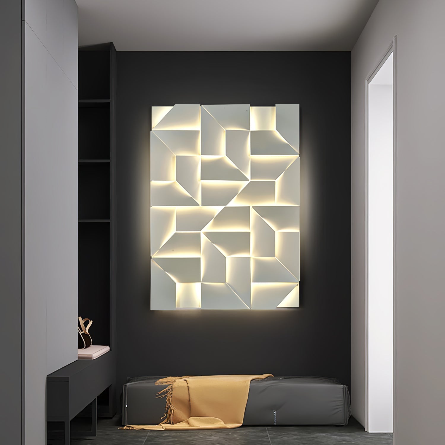 Shadows Grand Plug-in Sconce - Blowlighting