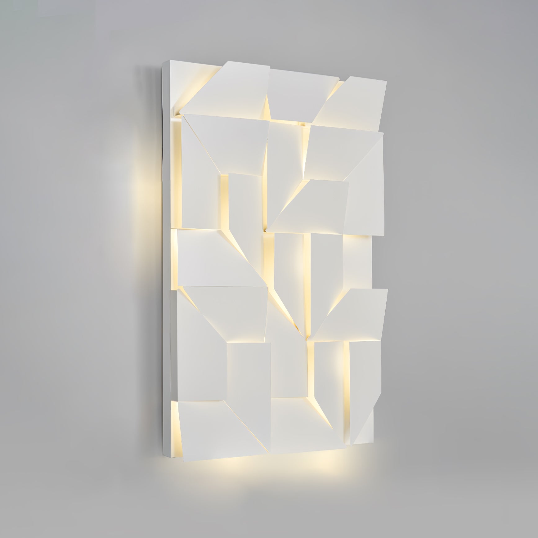 Shadows Grand Plug-in Sconce - Blowlighting