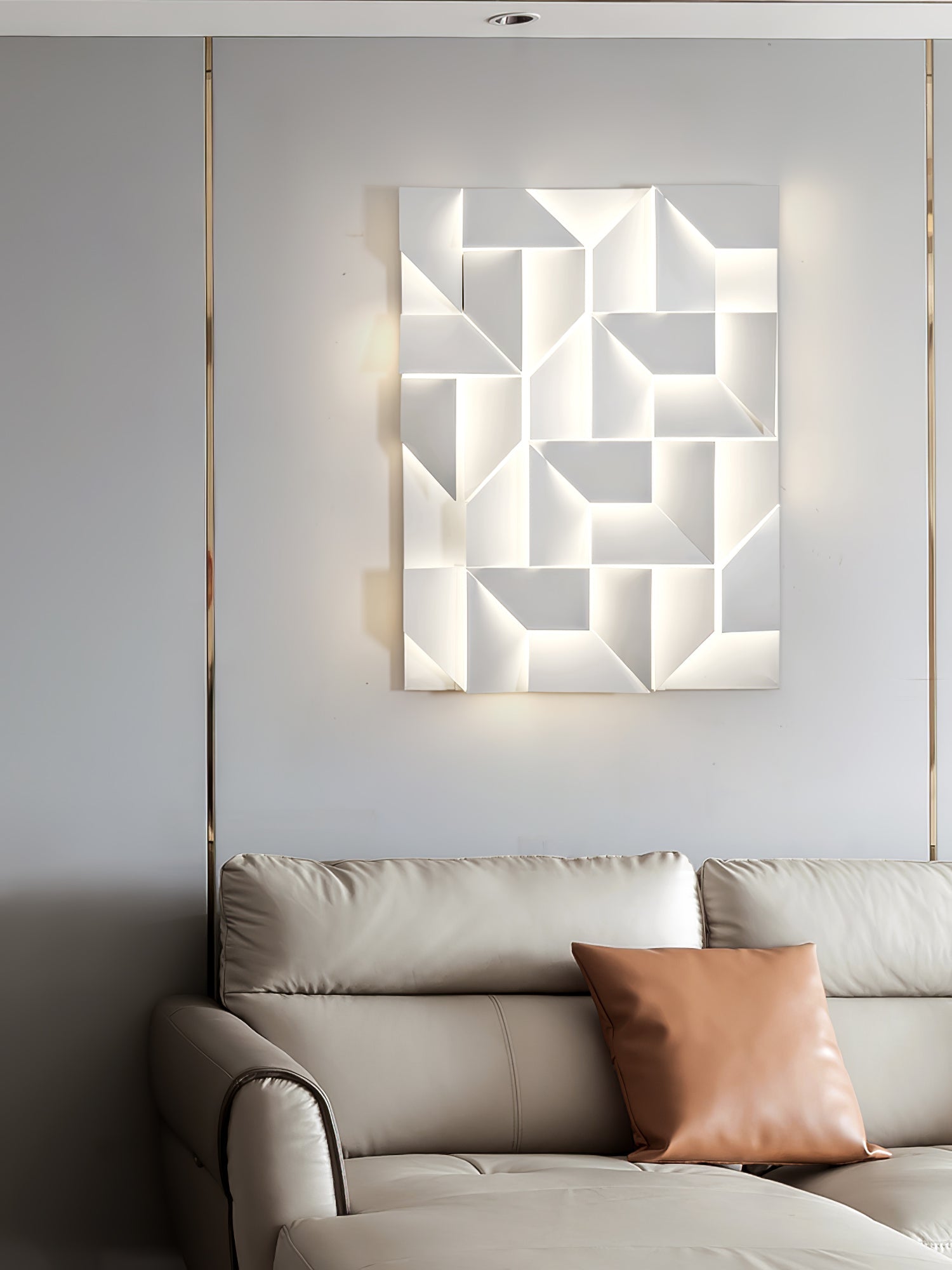 Shadows Grand Plug-in Sconce - Blowlighting