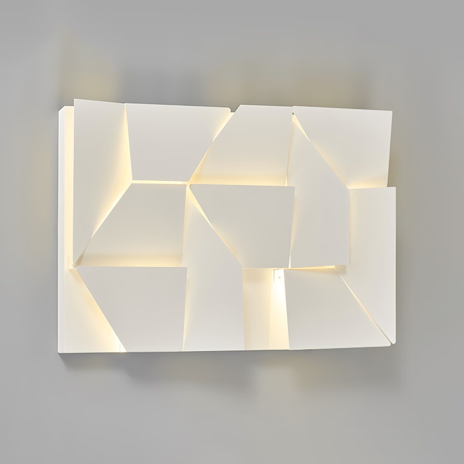 Shadows Grand Plug-in Sconce - Blowlighting