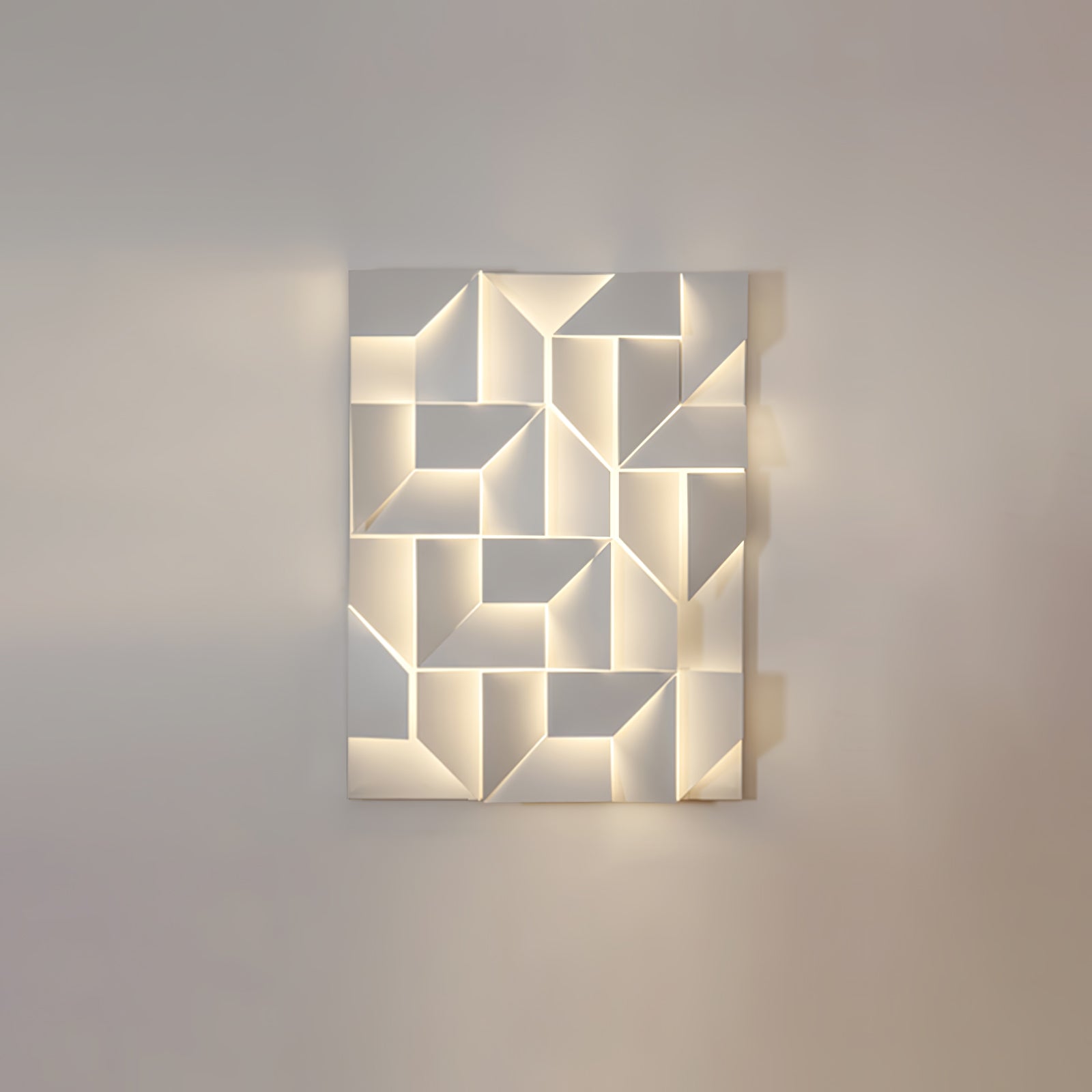 Shadows Grand Plug-in Sconce - Blowlighting
