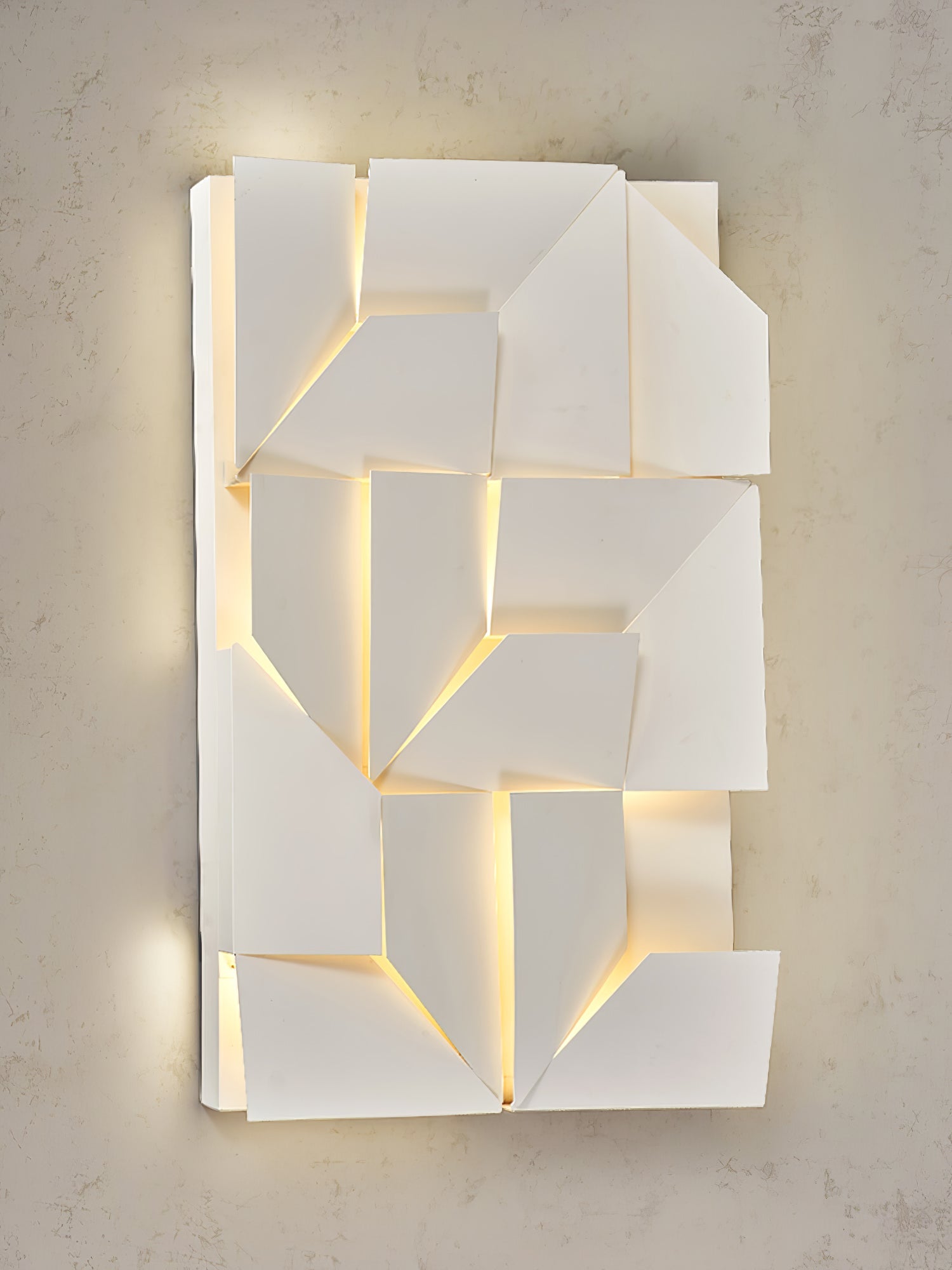 Shadows Grand Plug-in Sconce - Blowlighting