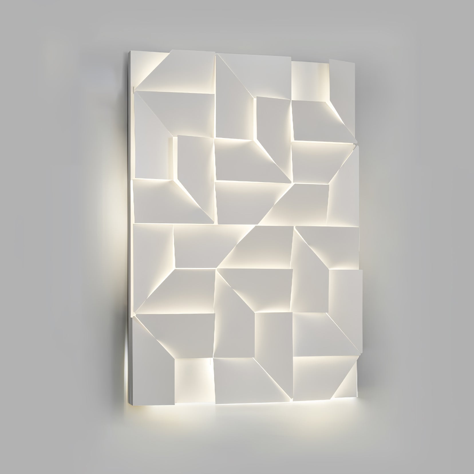 Shadows Grand Plug-in Sconce - Blowlighting