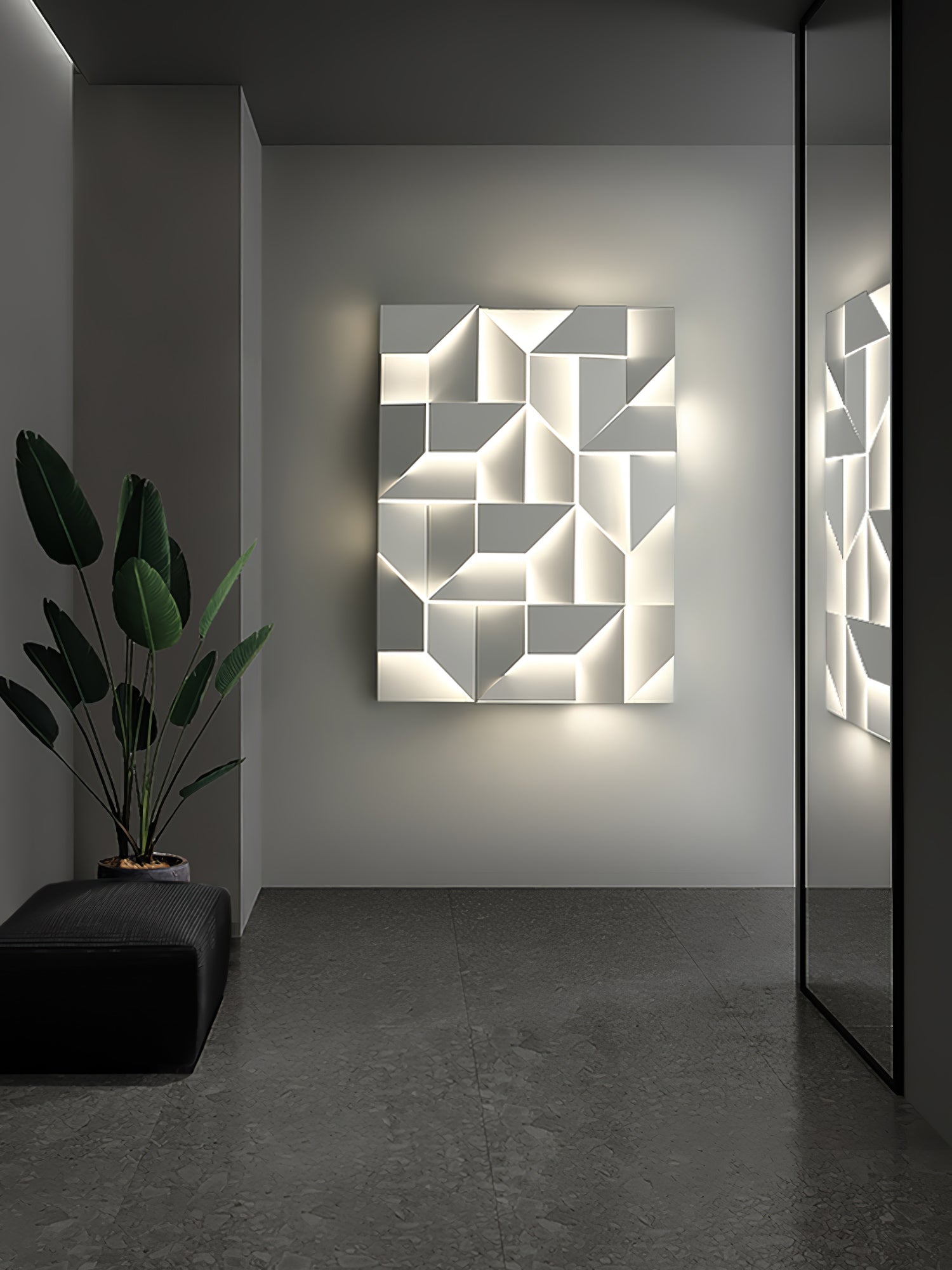 Shadows Grand Plug-in Sconce - Blowlighting