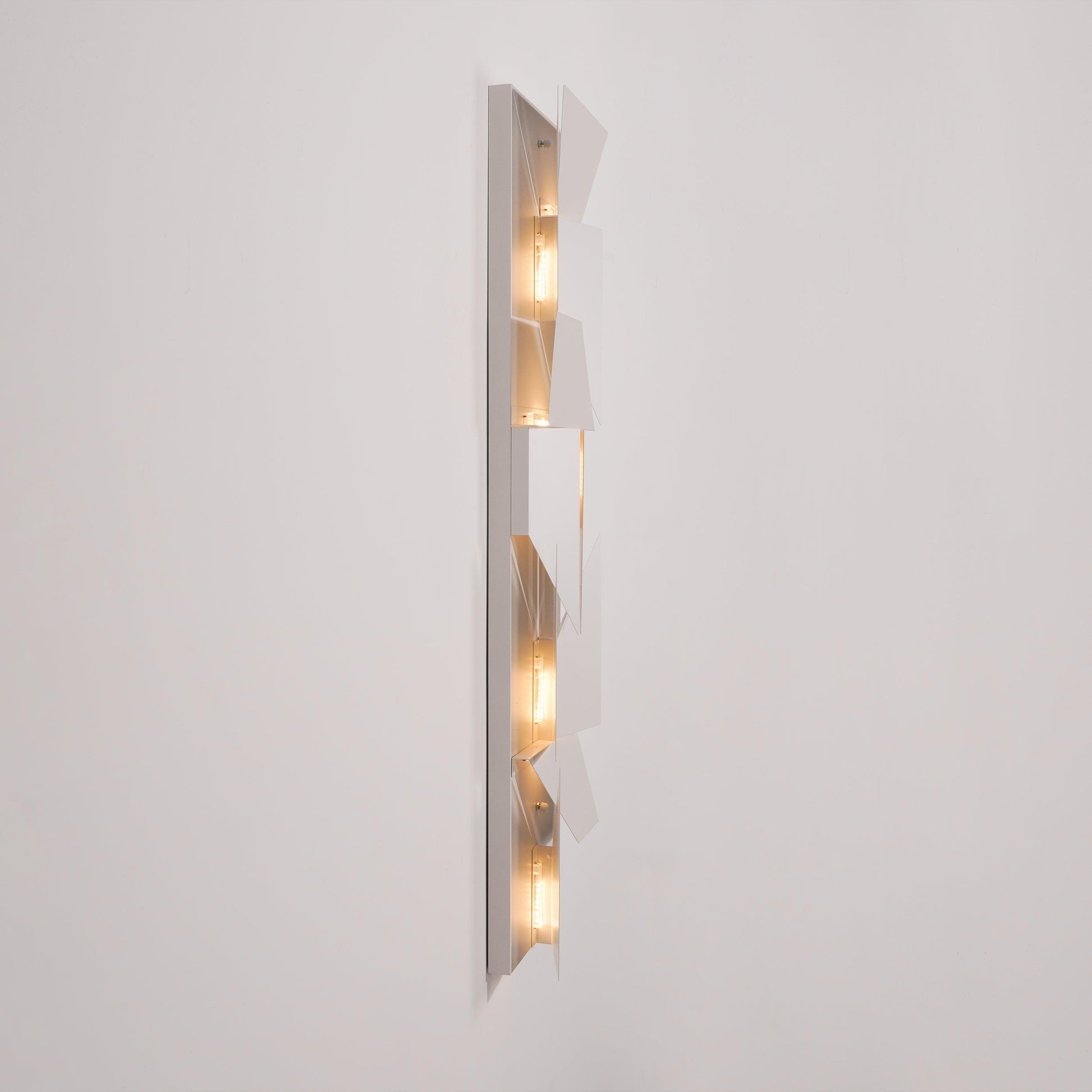Shadows Grand Plug-in Sconce - Blowlighting