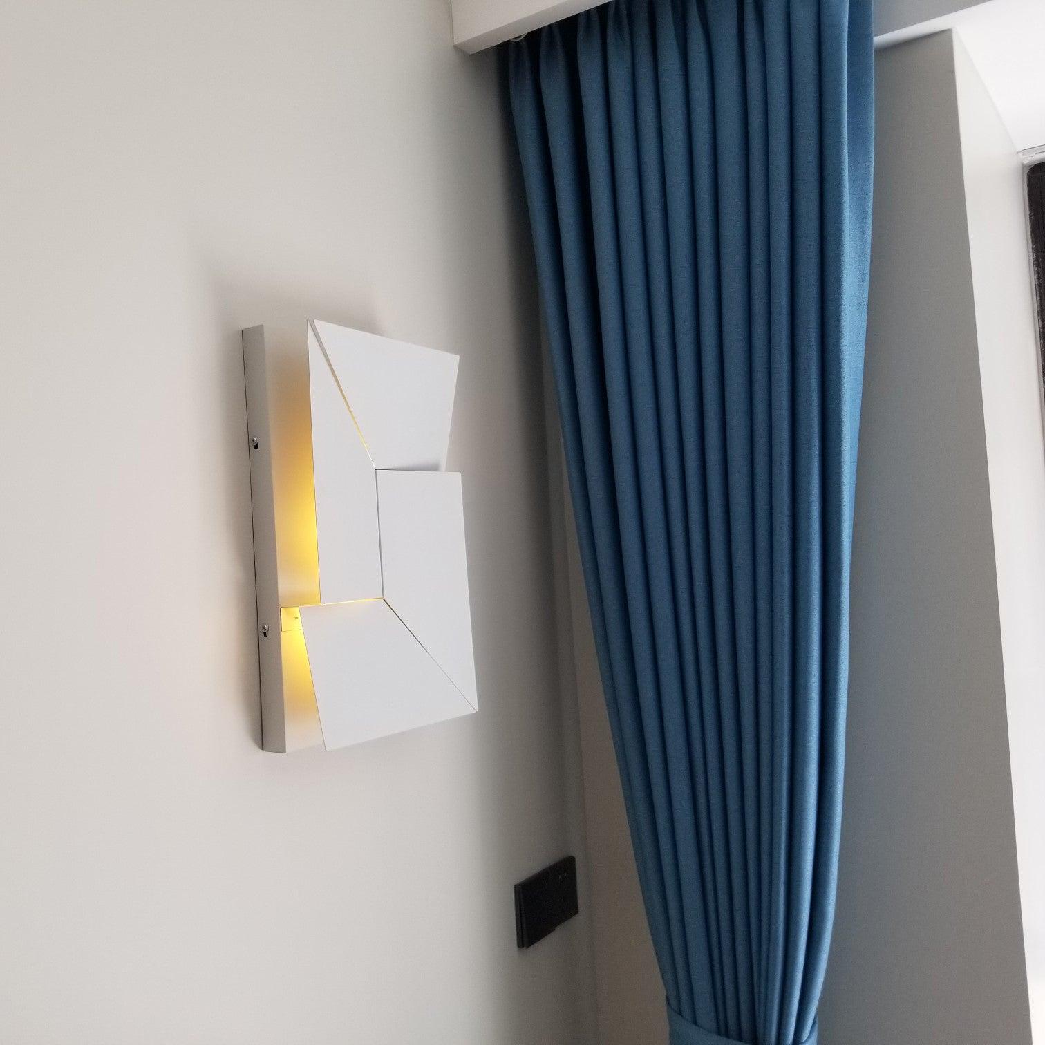 Shadows Grand Plug-in Sconce - Blowlighting