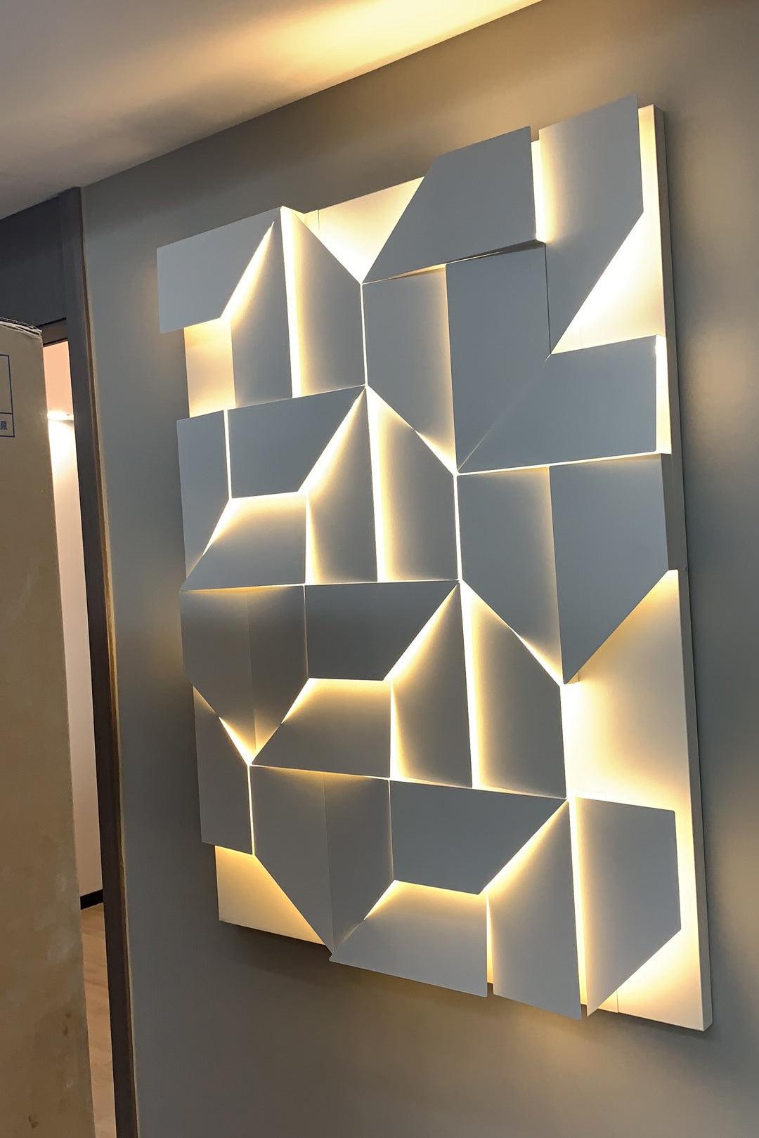 Shadows Grand Plug-in Sconce - Blowlighting