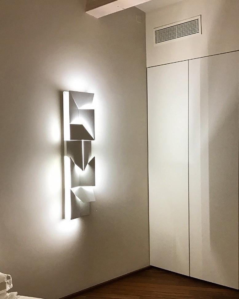 Shadows Grand Plug-in Sconce - Blowlighting