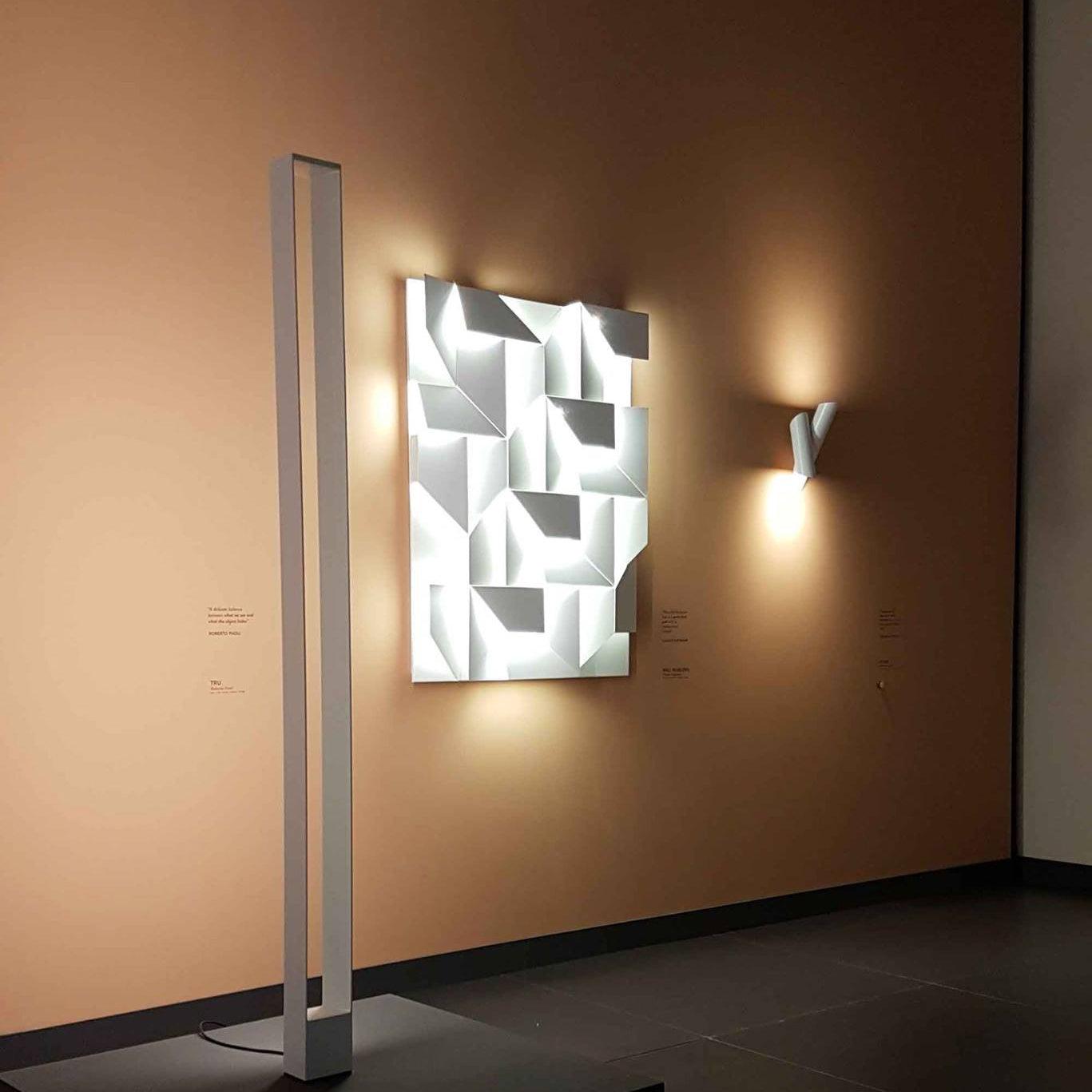 Shadows Grand Plug-in Sconce - Blowlighting