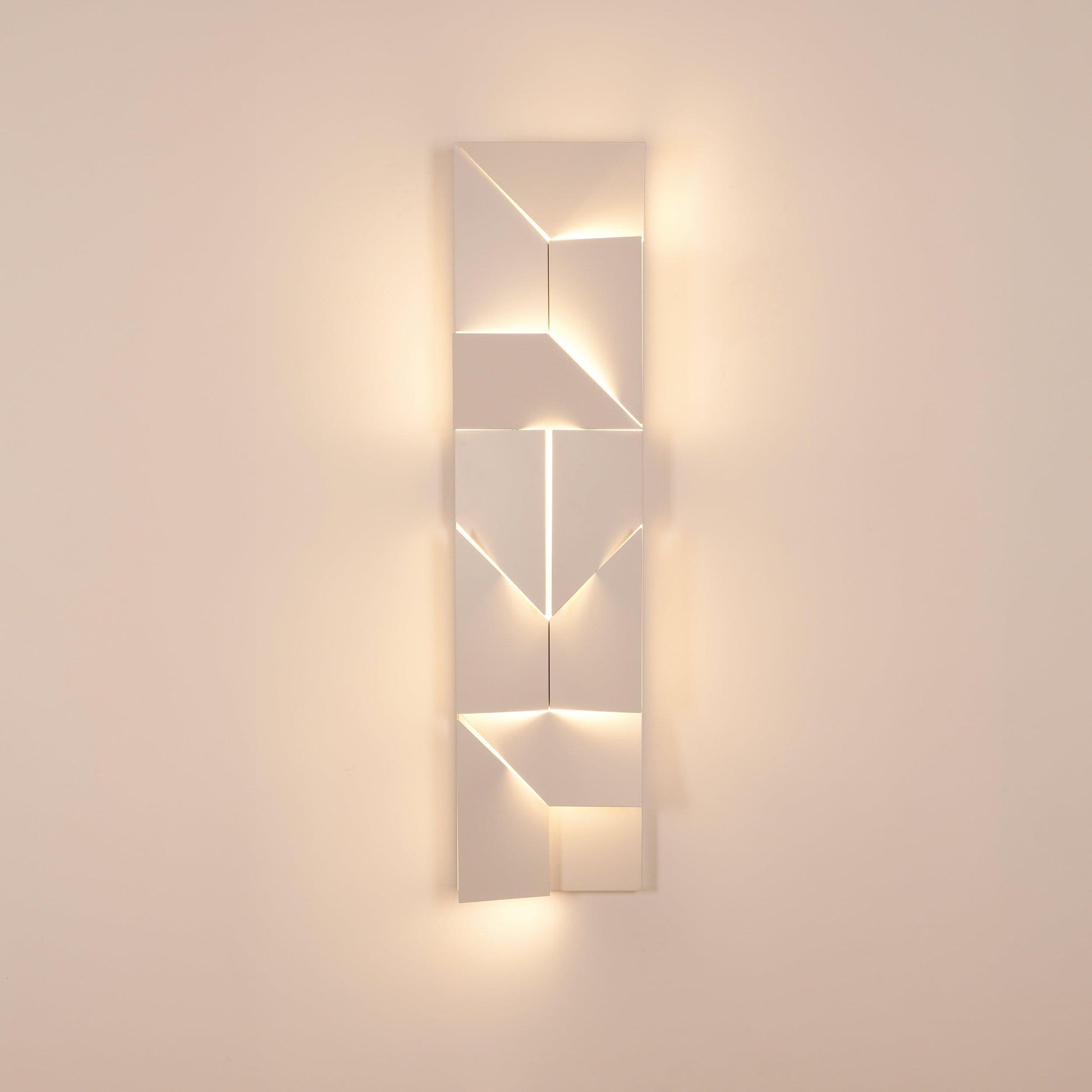 Shadows Grand Plug-in Sconce - Blowlighting