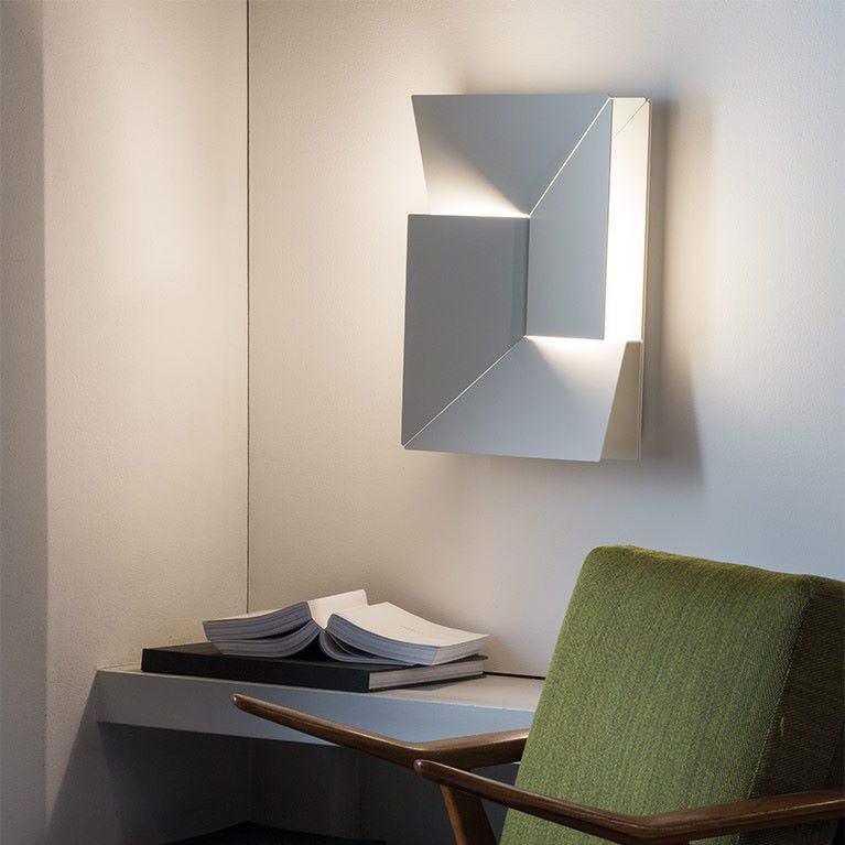 Shadows Grand Plug-in Sconce - Blowlighting