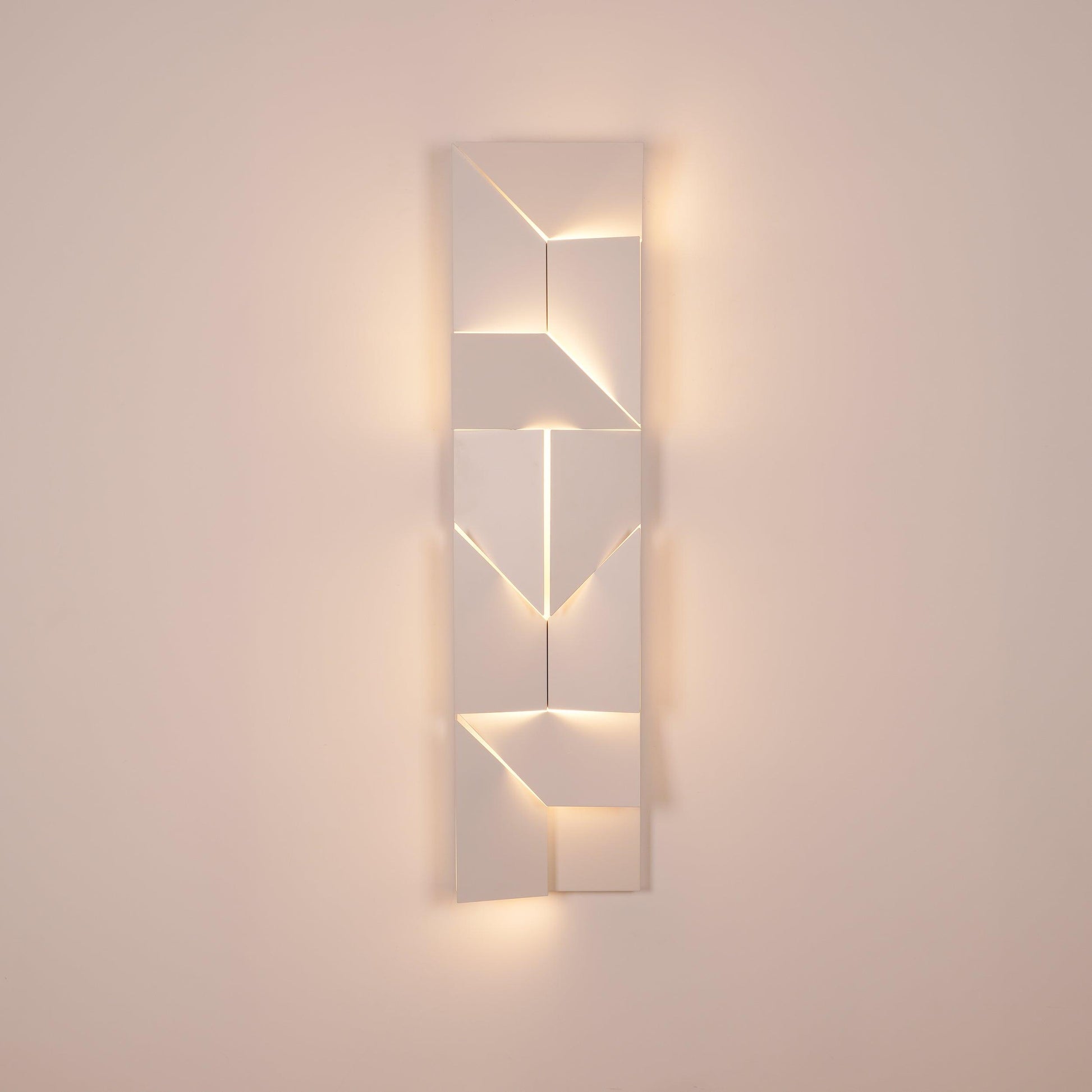 Shadows Grand Plug-in Sconce - Blowlighting