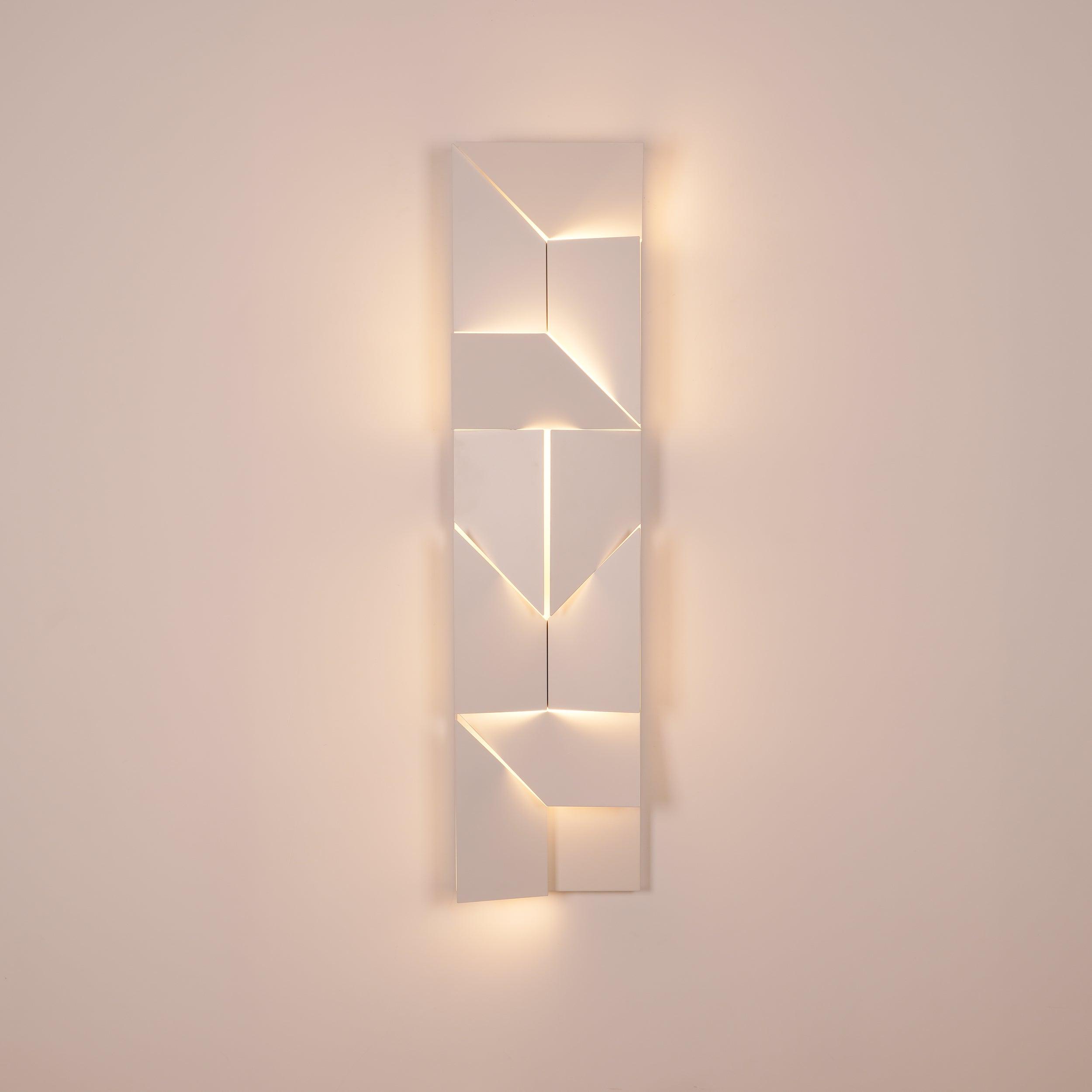 Shadows Grand Plug-in Sconce - Blowlighting