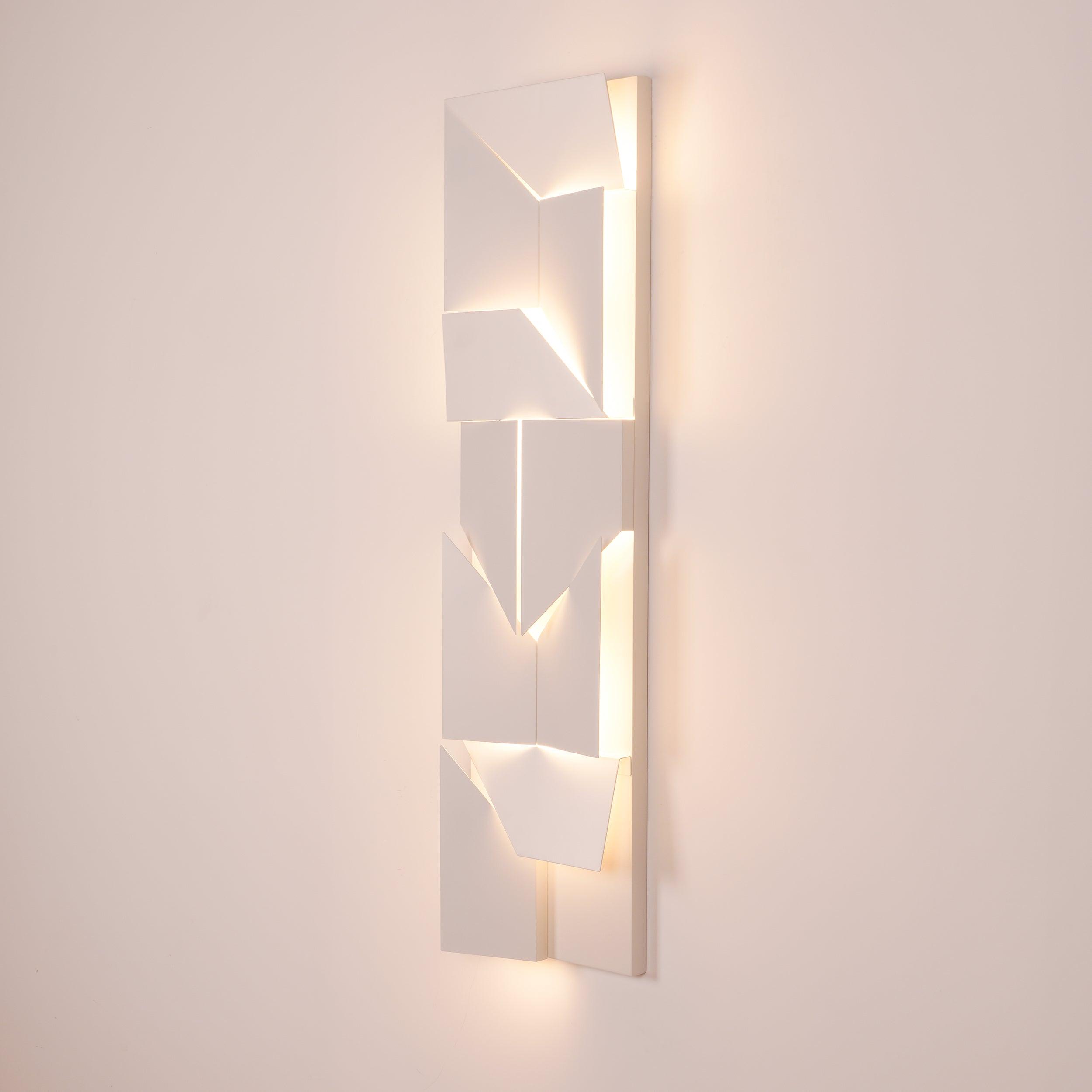 Shadows Grand Plug-in Sconce - Blowlighting