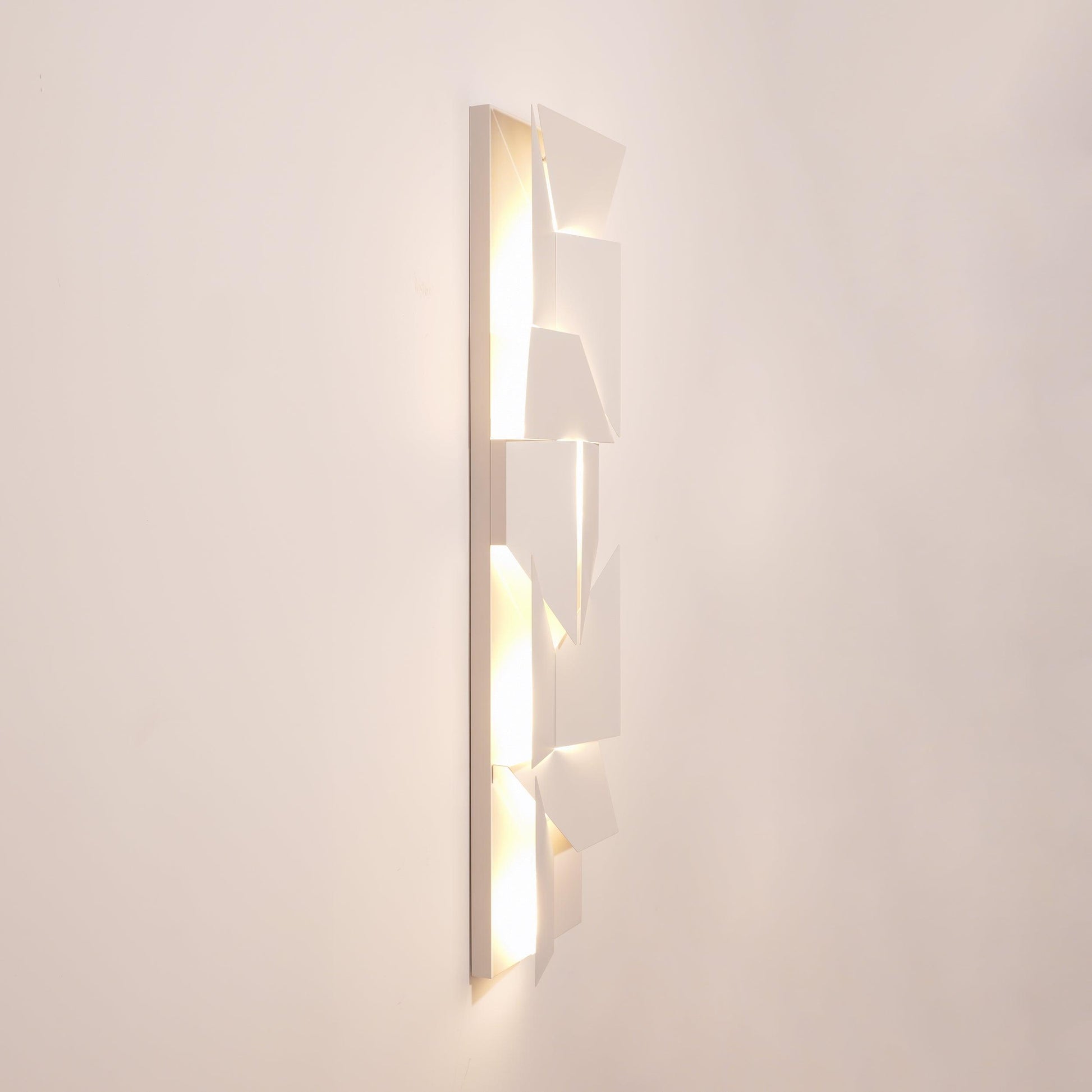 Shadows Grand Plug-in Sconce - Blowlighting
