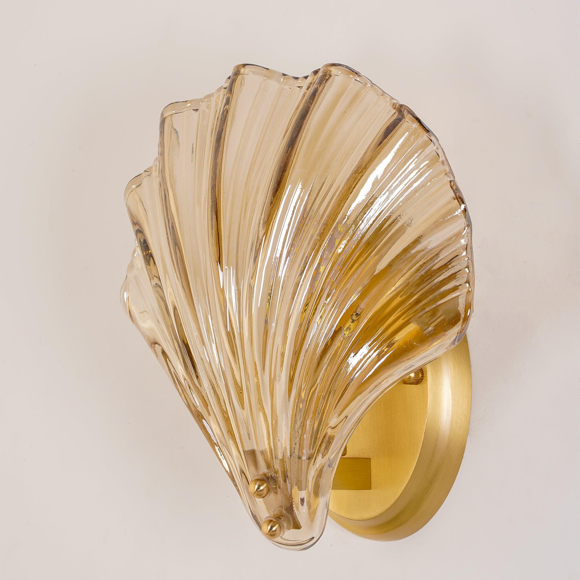 Shell Wall Light - Blowlighting
