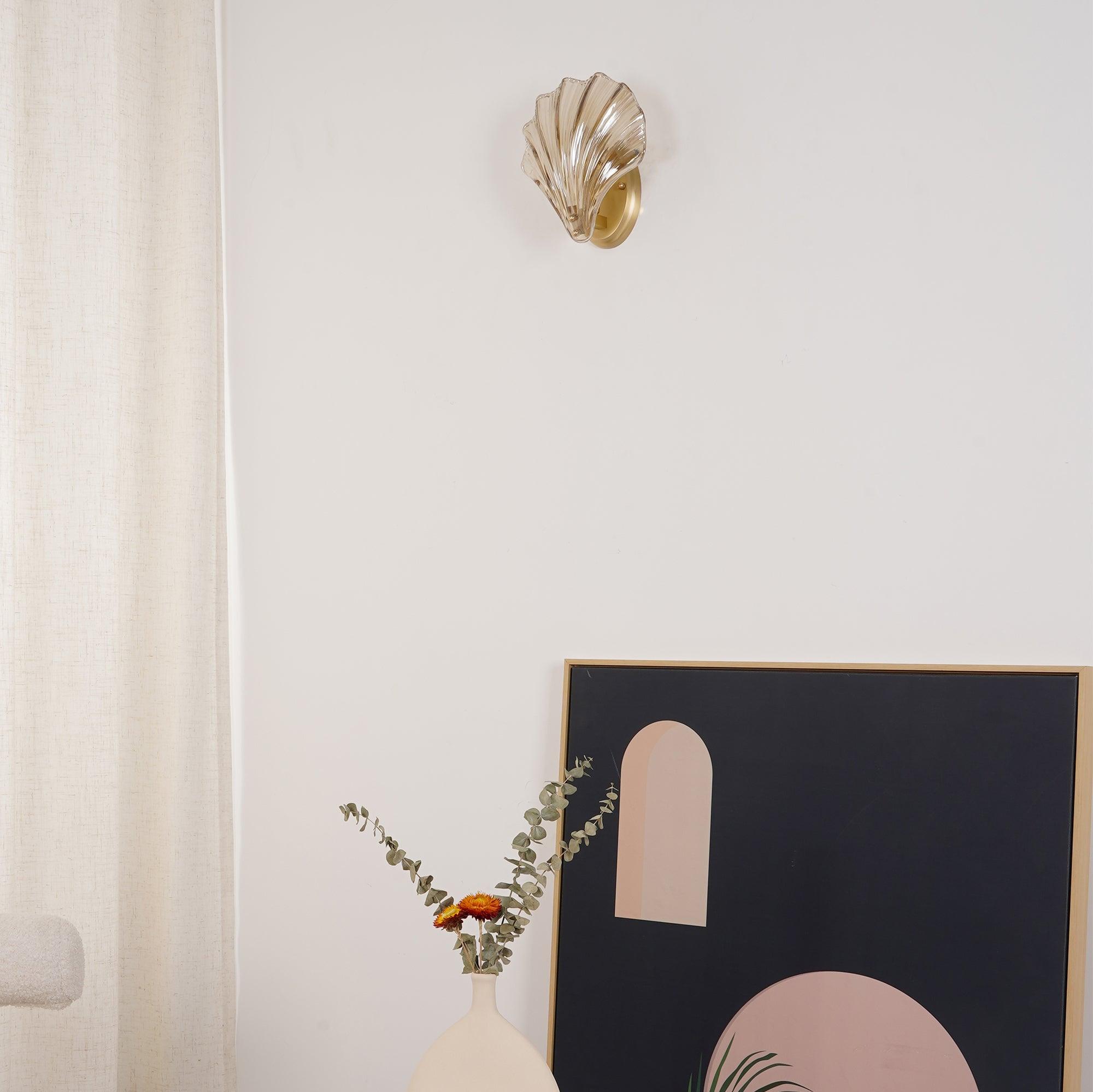 Shell Wall Light - Blowlighting
