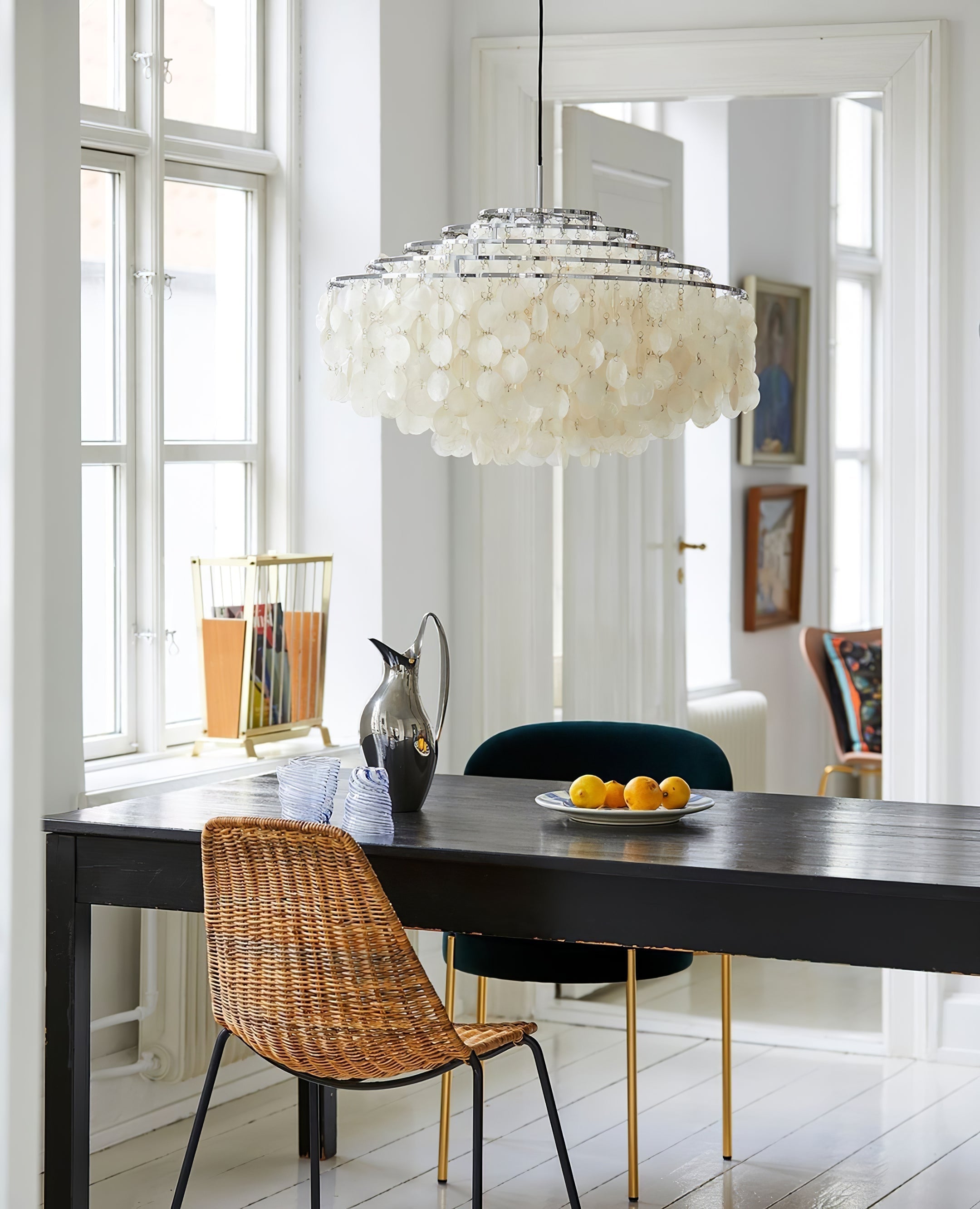 Round Shell Chandelier - Blowlighting