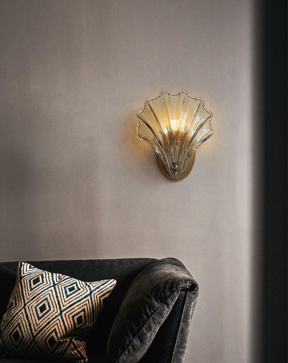 Shell Wall Light - Blowlighting