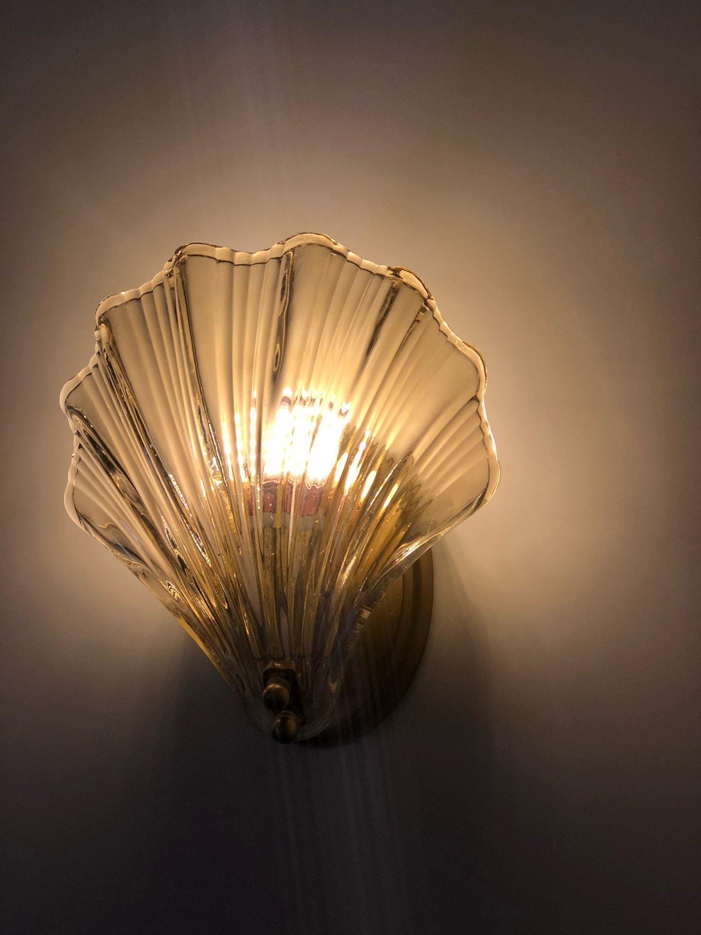Shell Wall Light - Blowlighting